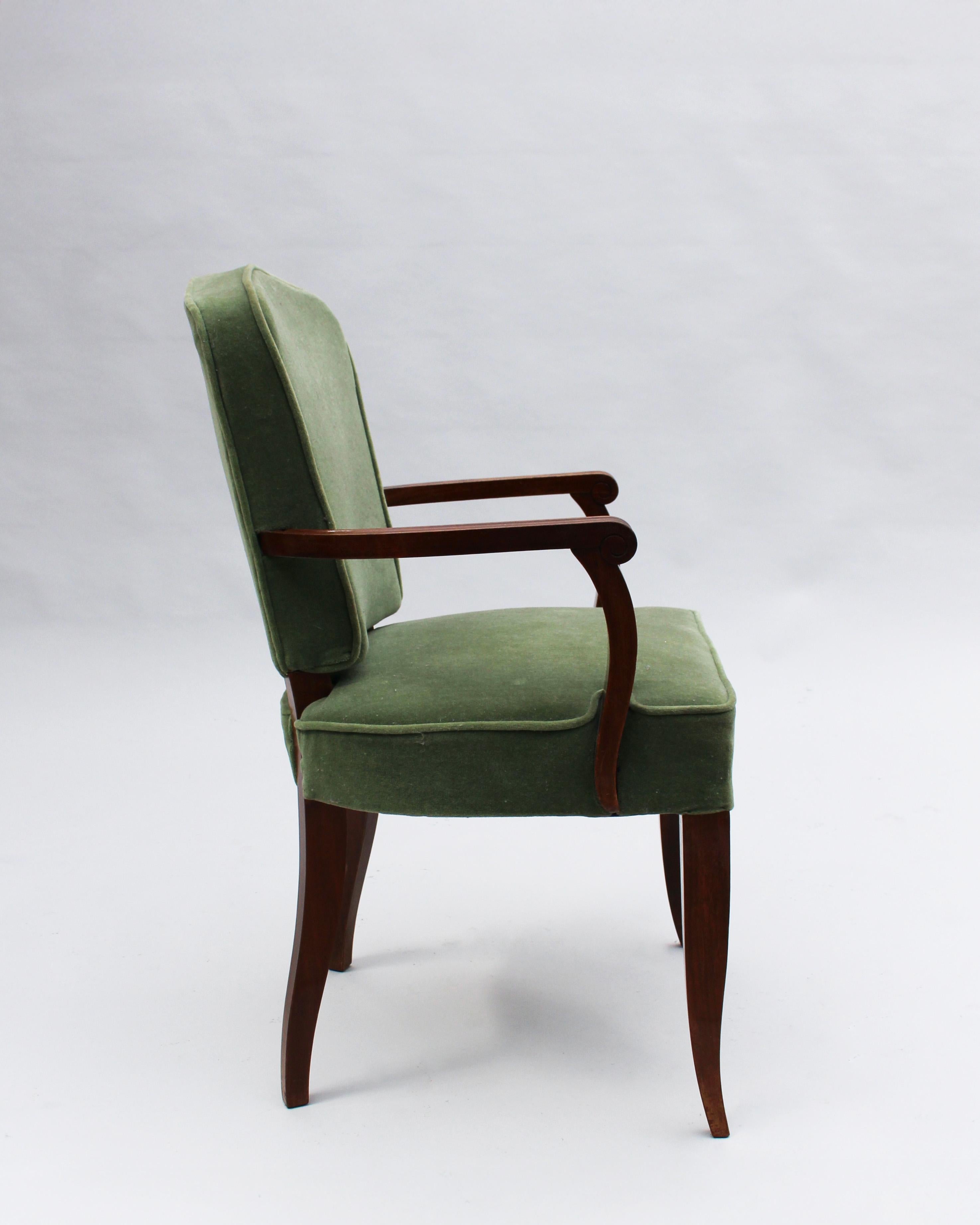 Ein Paar feiner französischer Mahagoni-Sessel im Art-déco-Stil von Gaston Poisson im Angebot 1