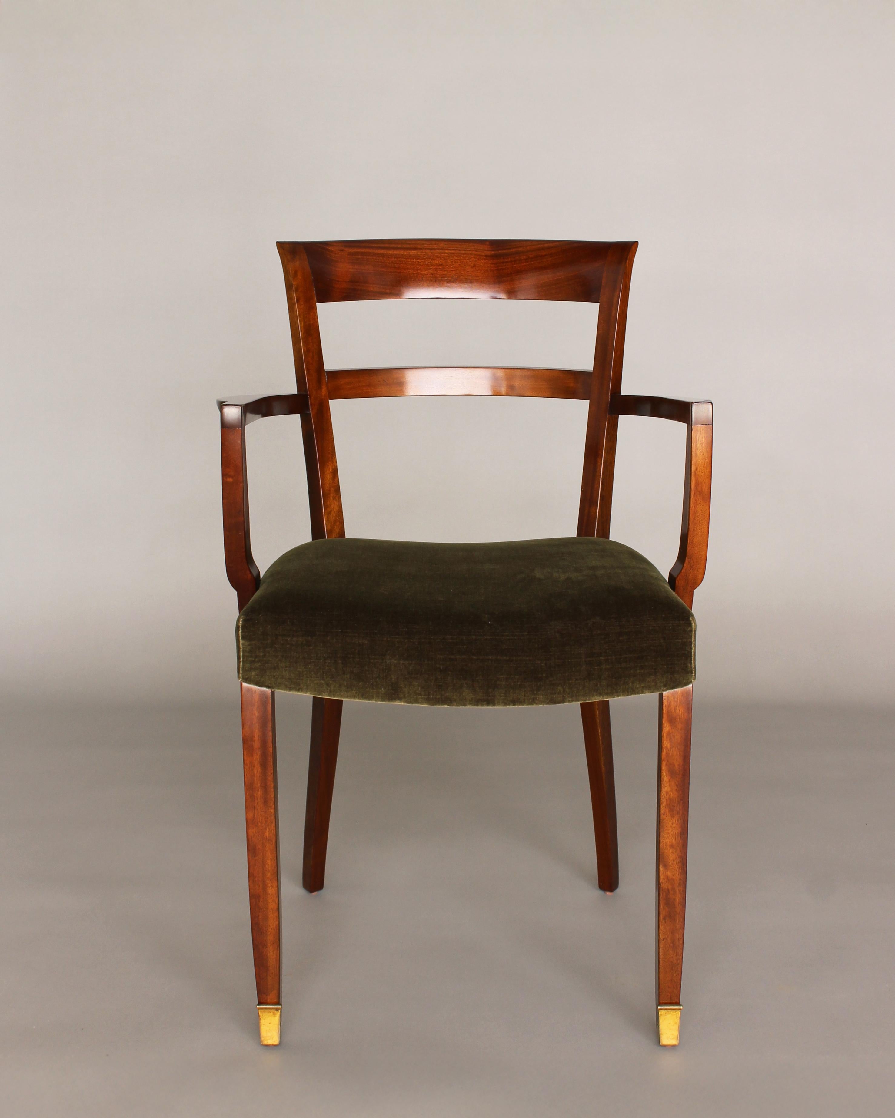 Metà XX secolo Coppia di poltrone in mogano Art Deco francese di Jules Leleu in vendita