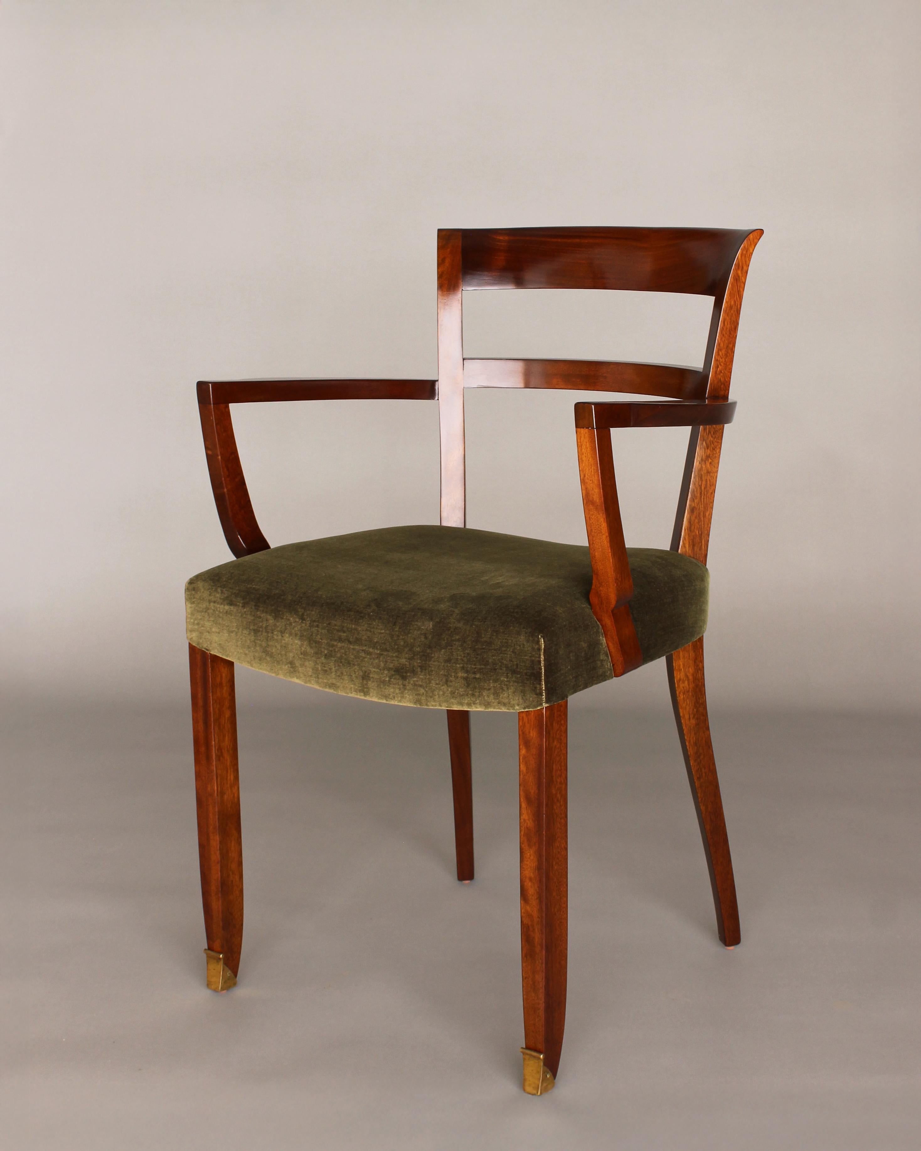 Mogano Coppia di poltrone in mogano Art Deco francese di Jules Leleu in vendita