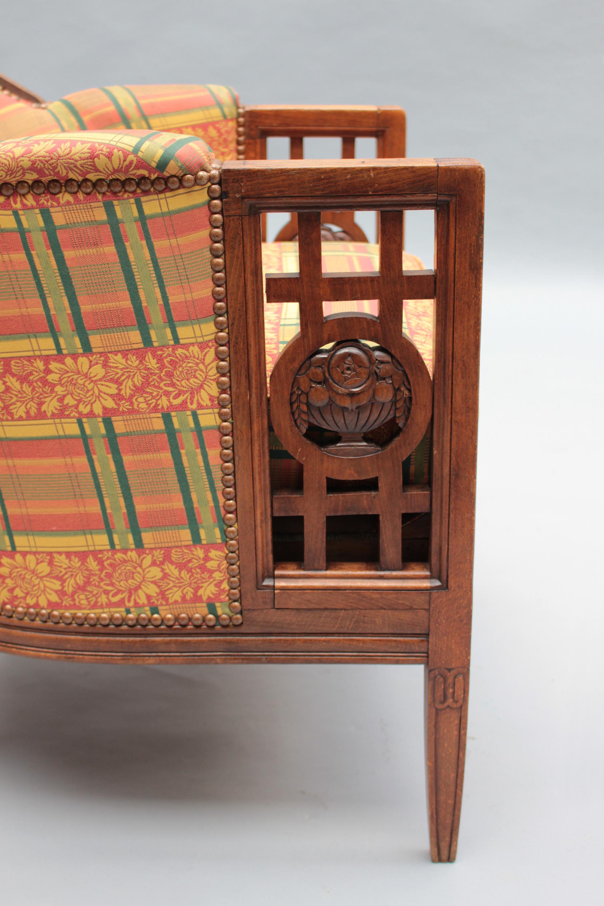 Paire de fauteuils Art Déco français en acajou par Paul Follot en vente 8