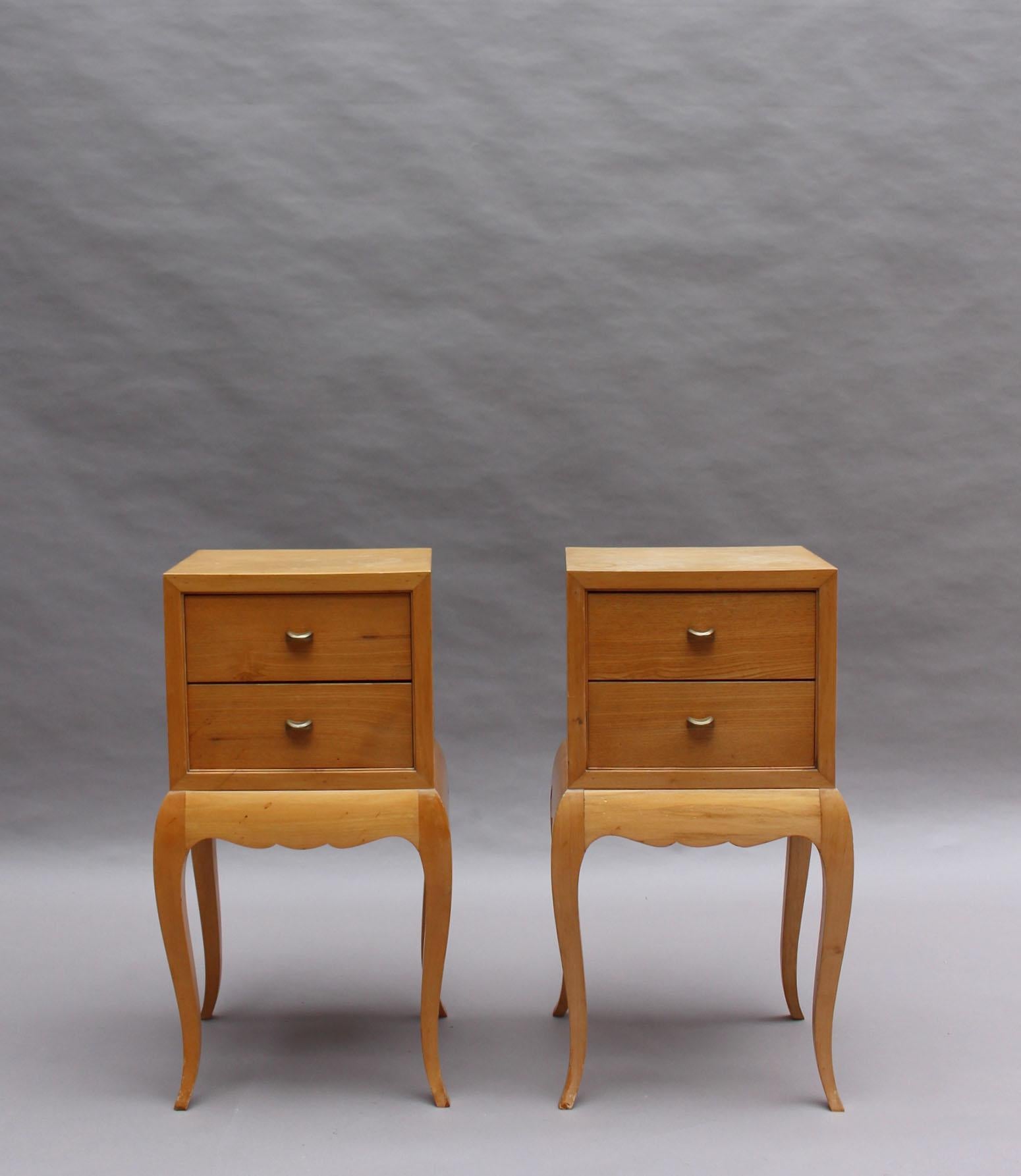 Pair of Fine French Art Deco Night Stands / Side Tables In Good Condition For Sale In Long Island City, NY