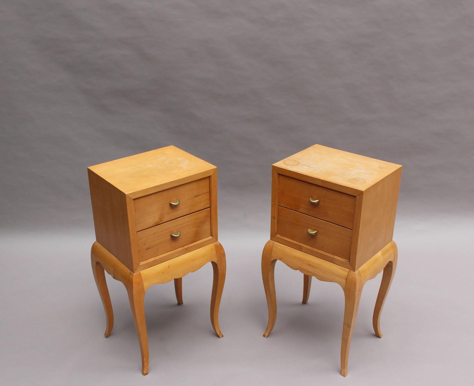 Pair of Fine French Art Deco Night Stands / Side Tables For Sale 1