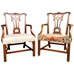 Paire de fauteuils raffinés en acajou de style George III
