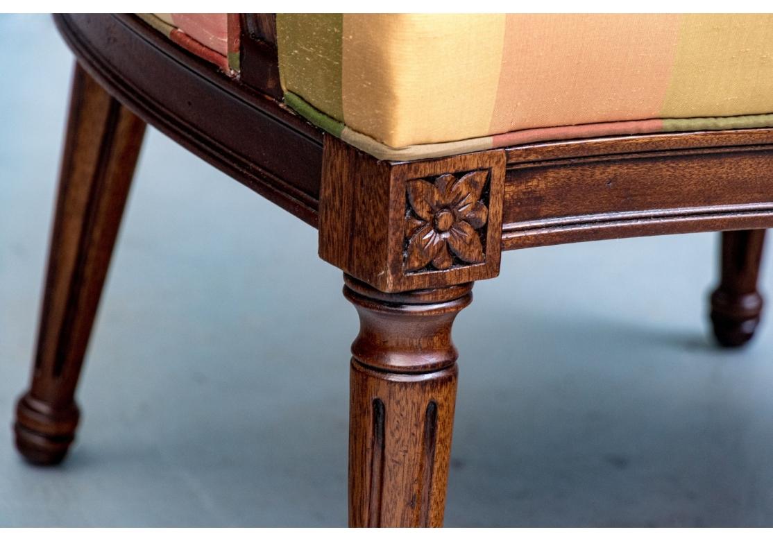 Pair Of Fine Hickory Chair Silk Upholstered Bergere Armchairs (Sonstiges) im Angebot