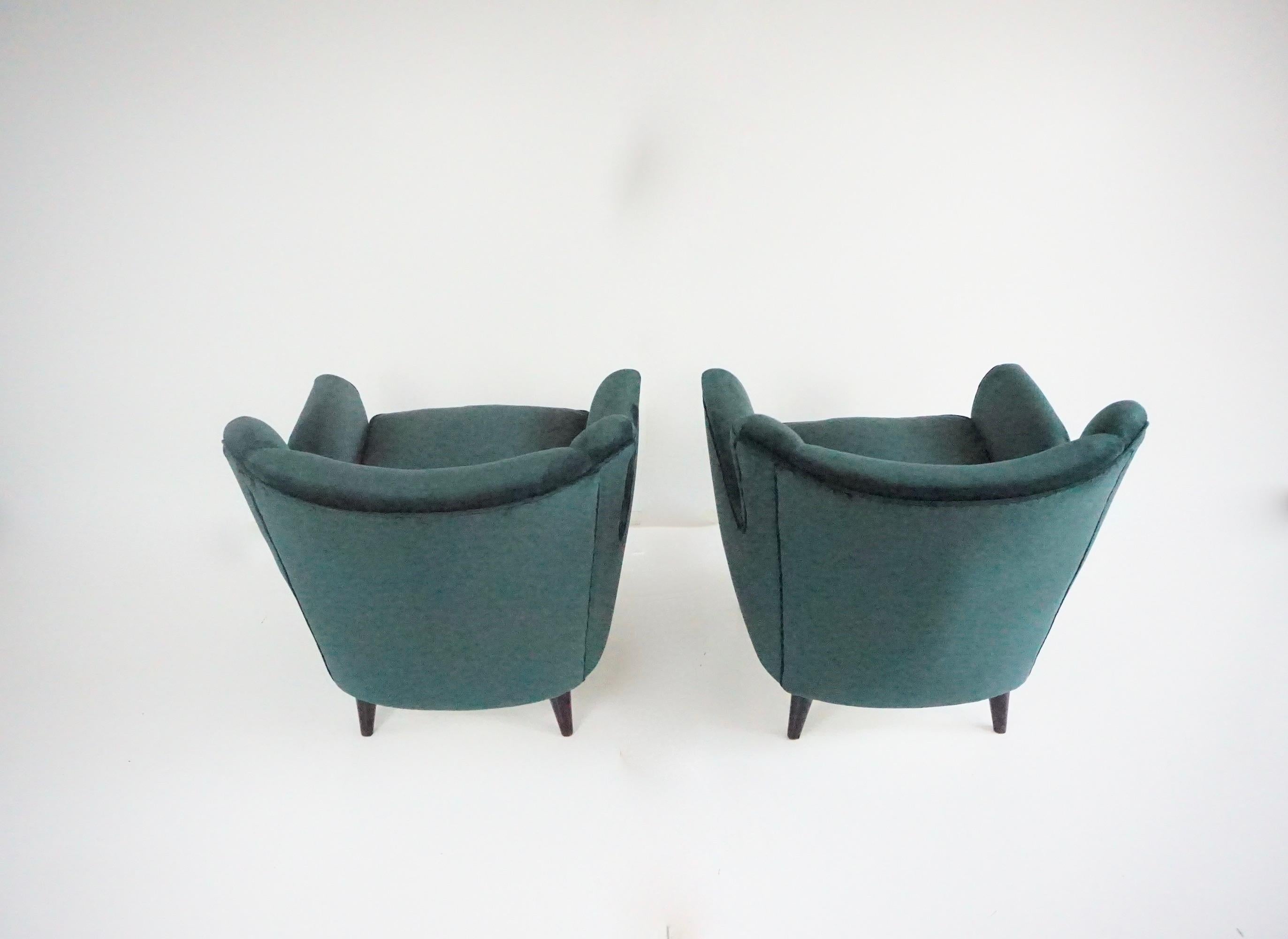 par de finos sillones de terciopelo verde bosque de Maurizio Tempestini, Florencia, 1938 en venta 1