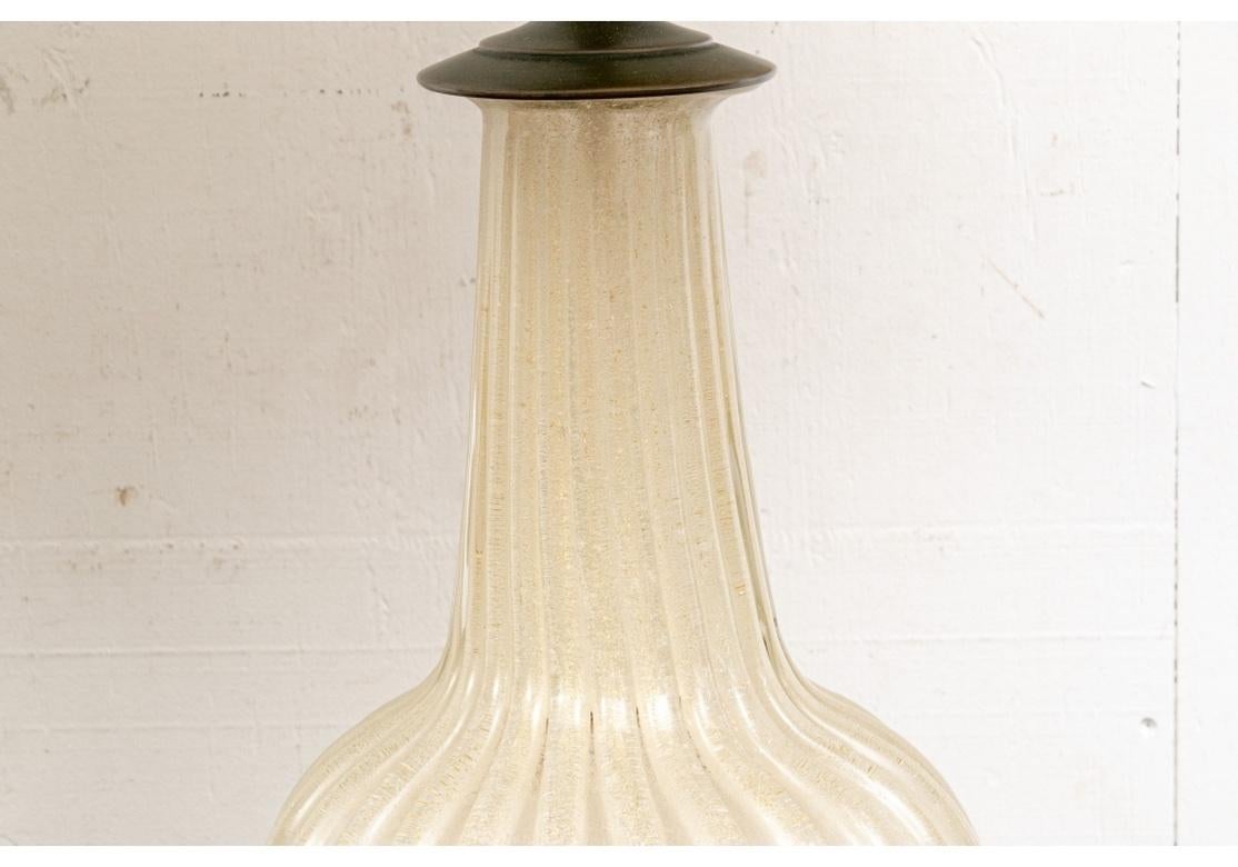 Paire de lampes de bureau en verre de Murano doré Bon état - En vente à Bridgeport, CT