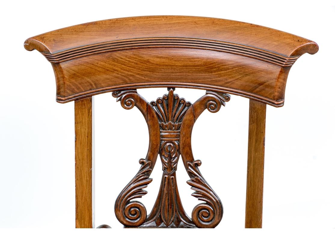 Paire de chaises d'appoint à dossier lyre de style néoclassique en vente 2