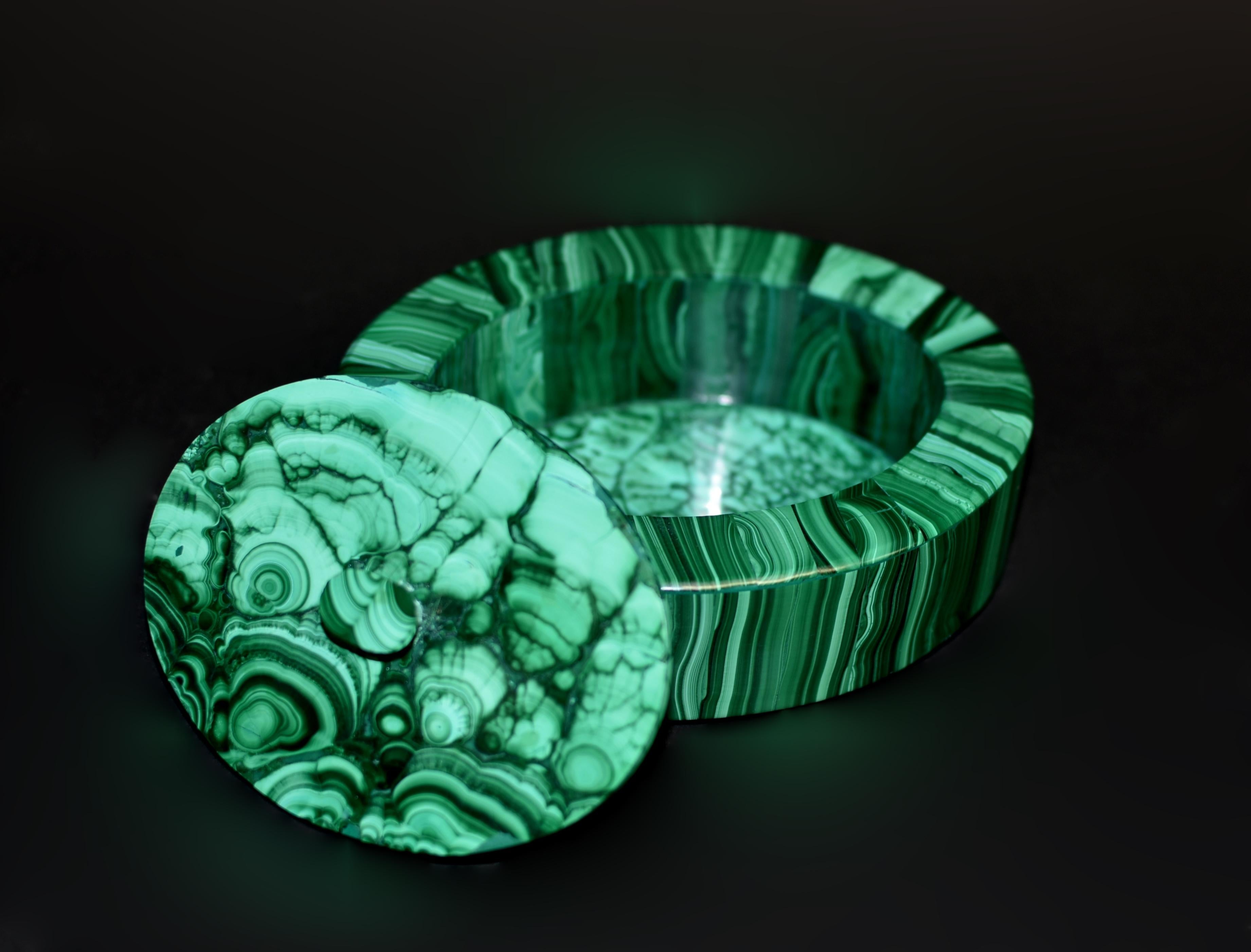 Pair of Fine Oval Malachite Boxes 6 Lb For Sale 6