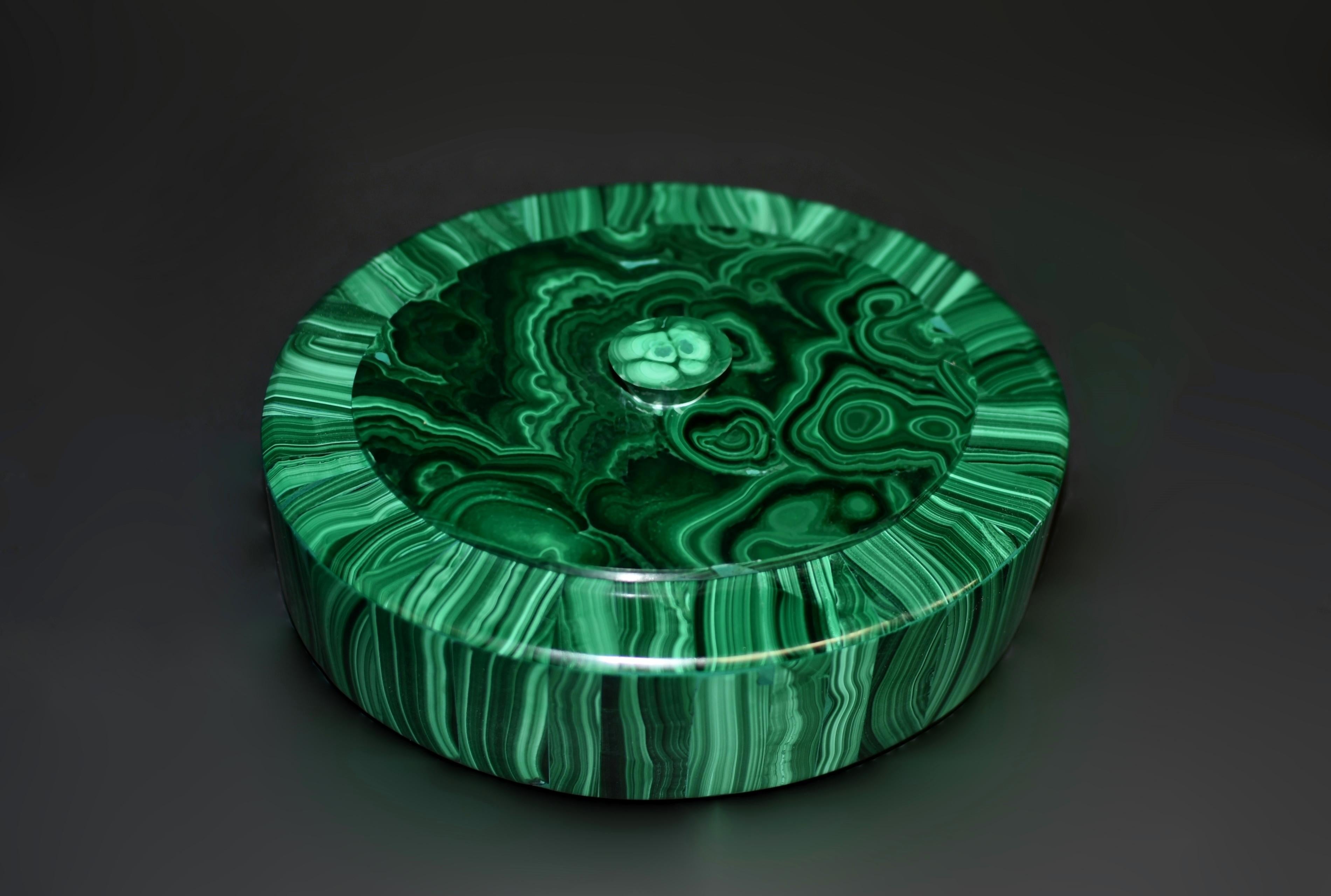 Hand-Crafted Pair of Fine Oval Malachite Boxes 6 Lb For Sale