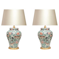 Paire de lampes peintes en porcelaine Famille Verte