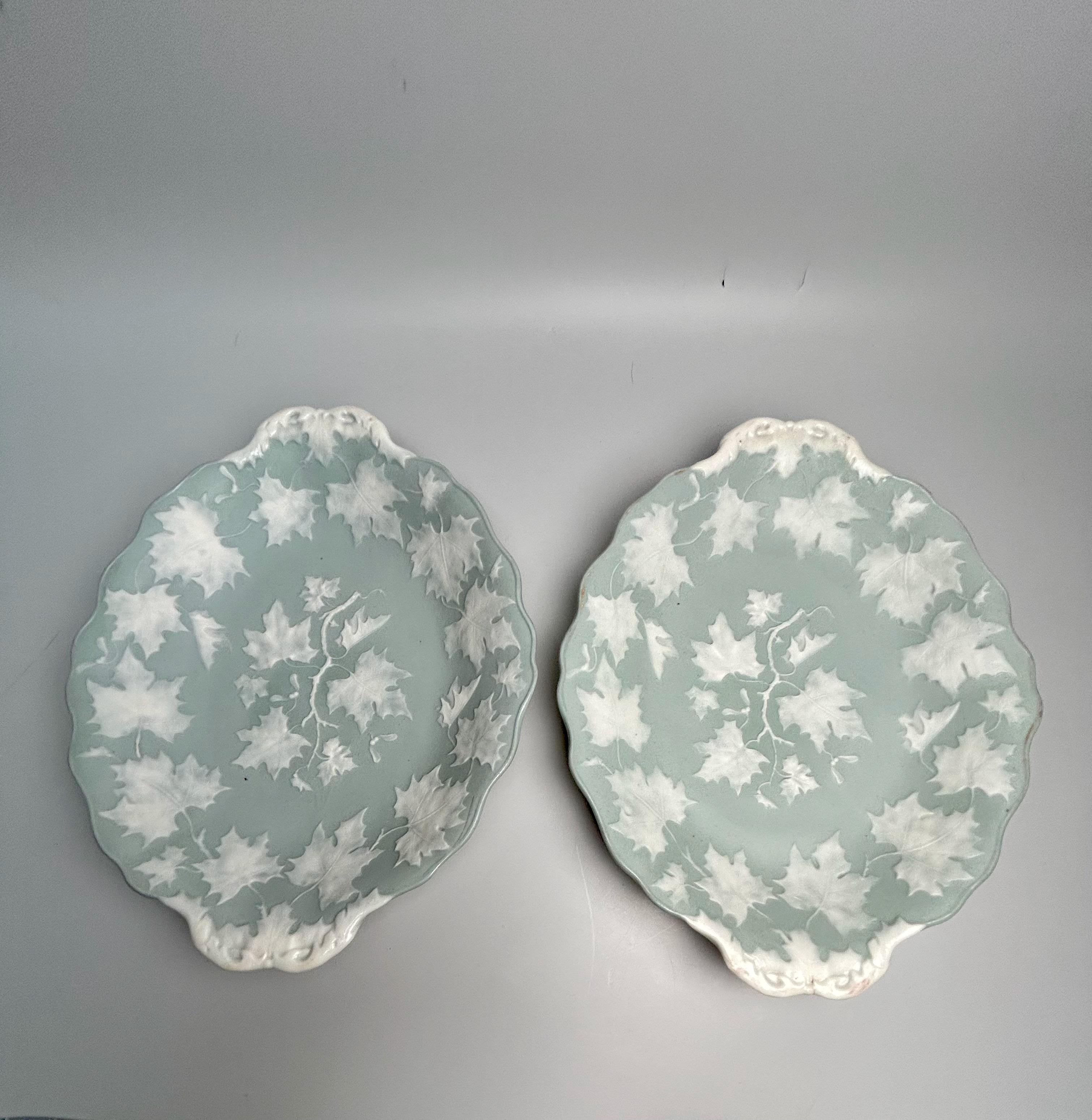 Pair of Fine Porcelain Appetizer Dishes Attributed to Limoges For Sale 4
