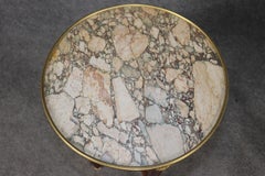 Pareja de mesas auxiliares Breche D' Violette de gran calidad, montadas en mármol y bronce