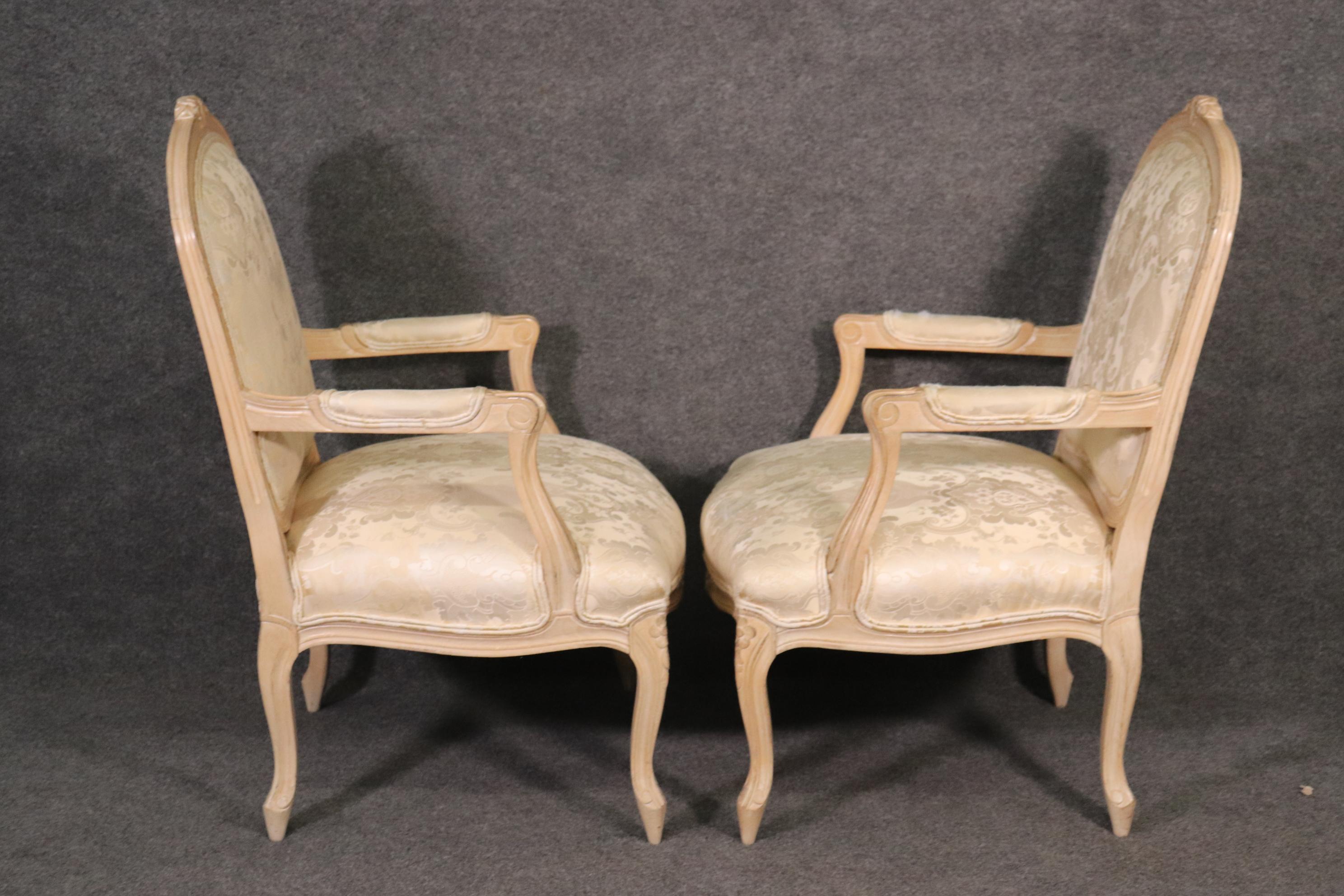 Pair of Fine Quality Carved Limed Beechwood French Louis XV Armchairs Curca 1940 For Sale 1