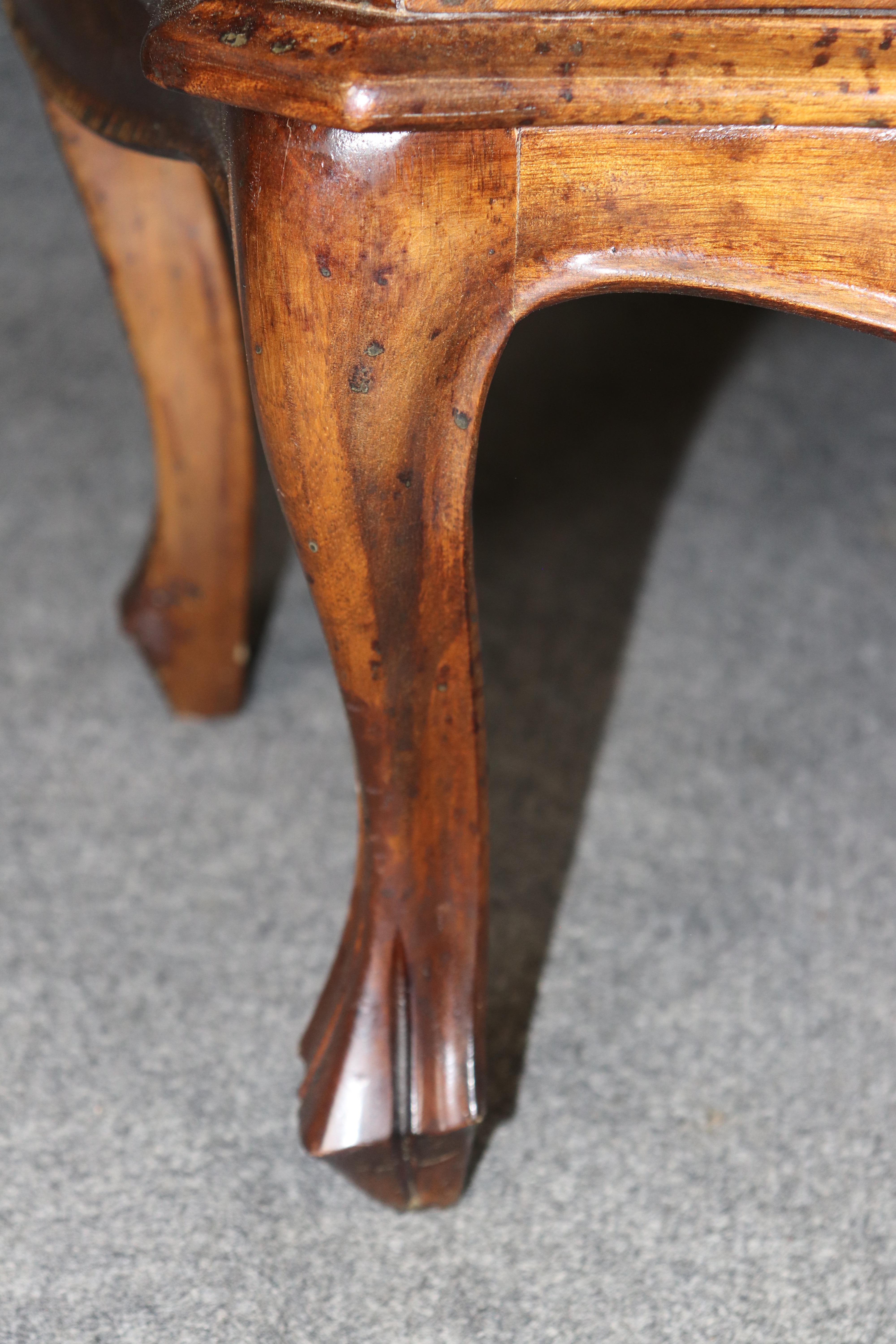 Pair of Fine Quality Italian-Made Olivewood Marquetry Three Drawer Commodes For Sale 1