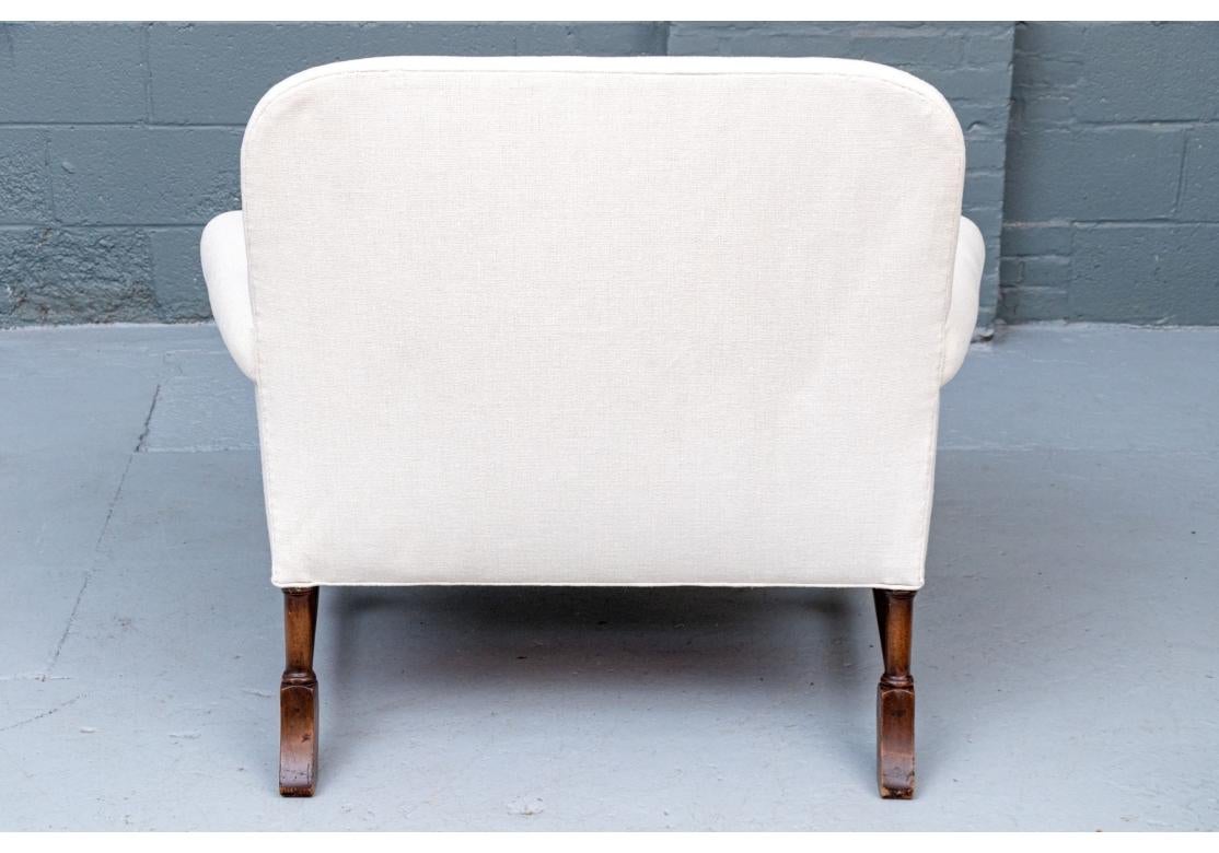 Pair Of Fine Quality Upholstered Chairs And A Half im Angebot 3