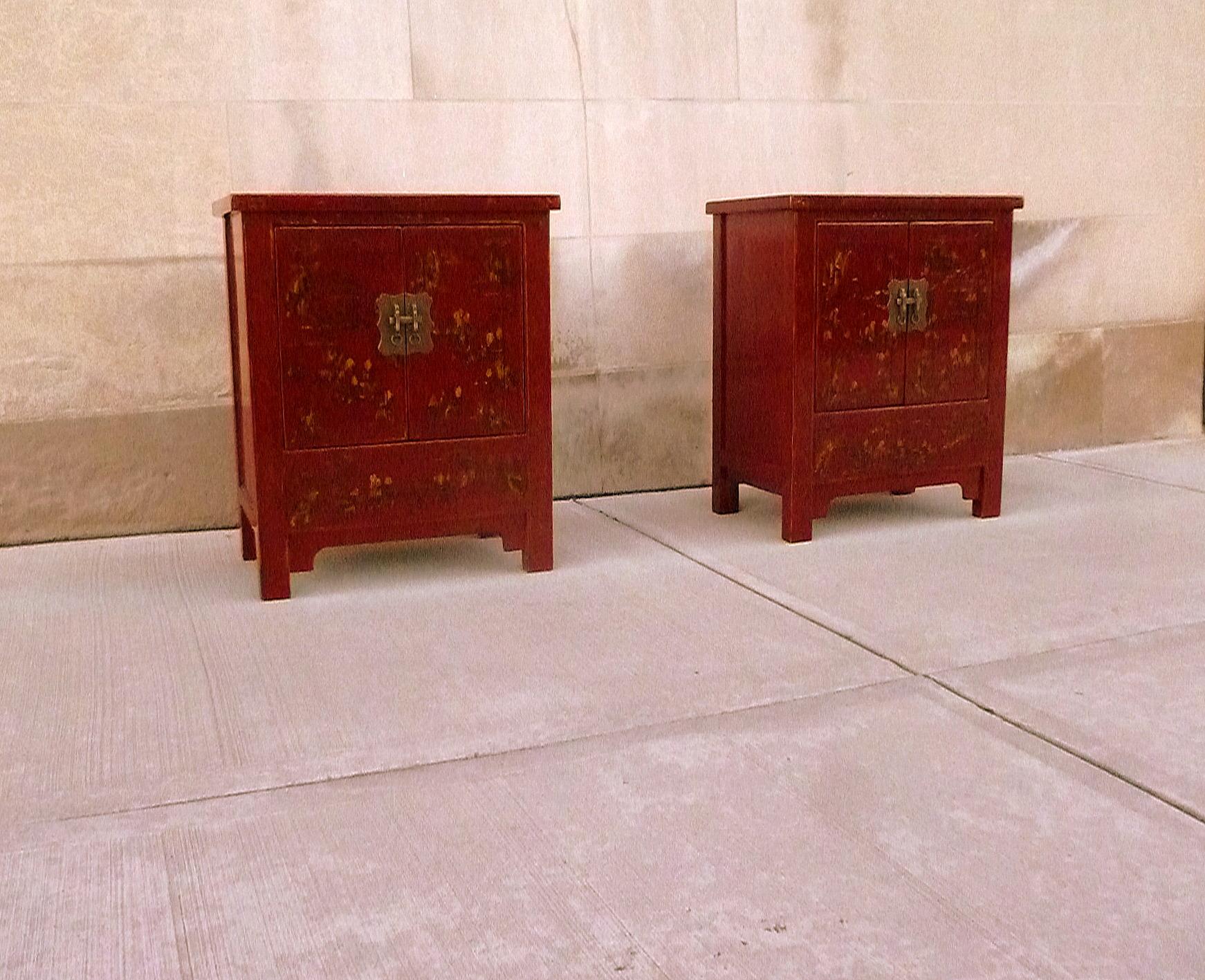 Pair of Fine Red Lacquer Chests with Gilt Motif For Sale 3