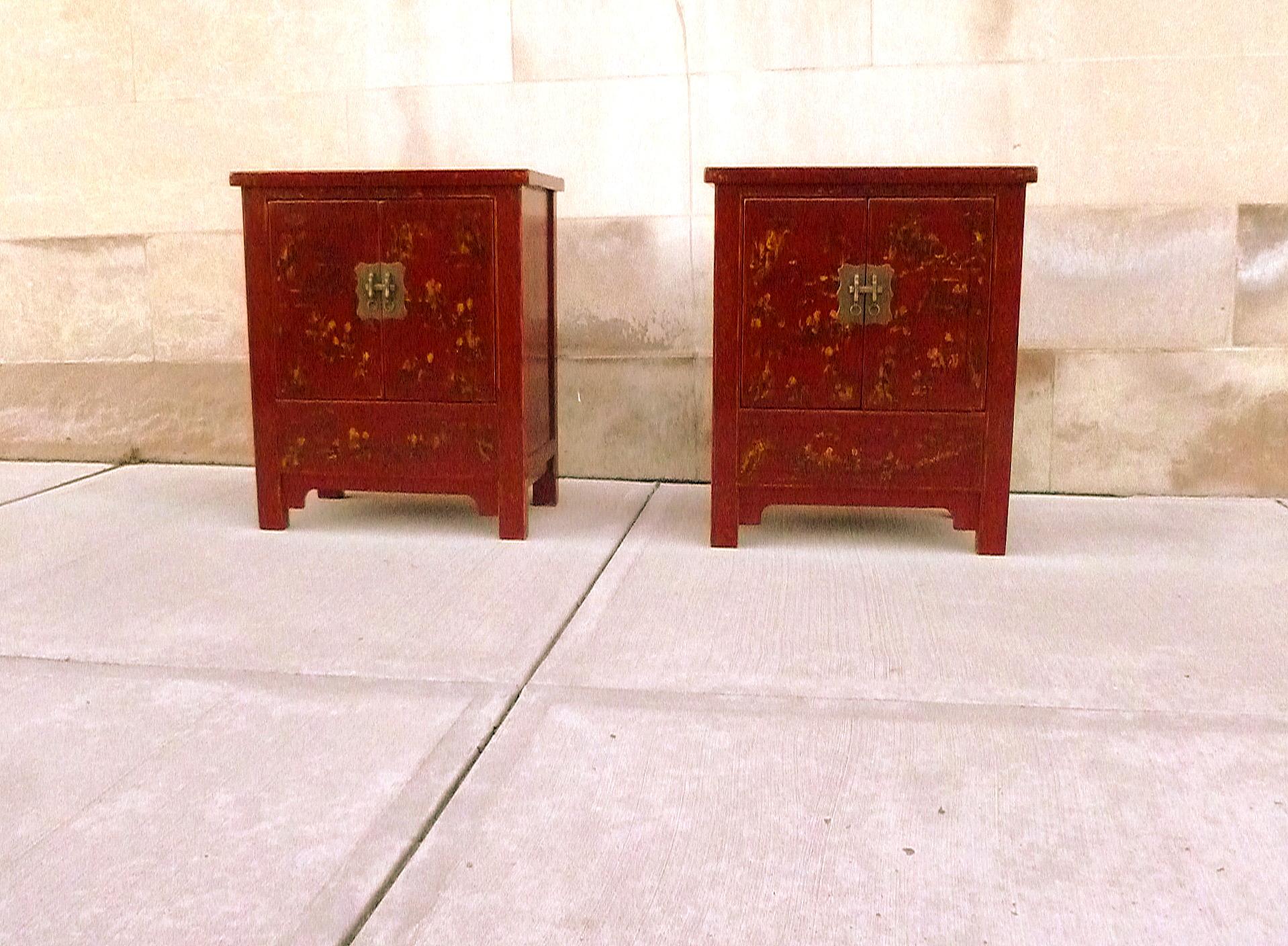 Chinoiserie Pair of Fine Red Lacquer Chests with Gilt Motif For Sale