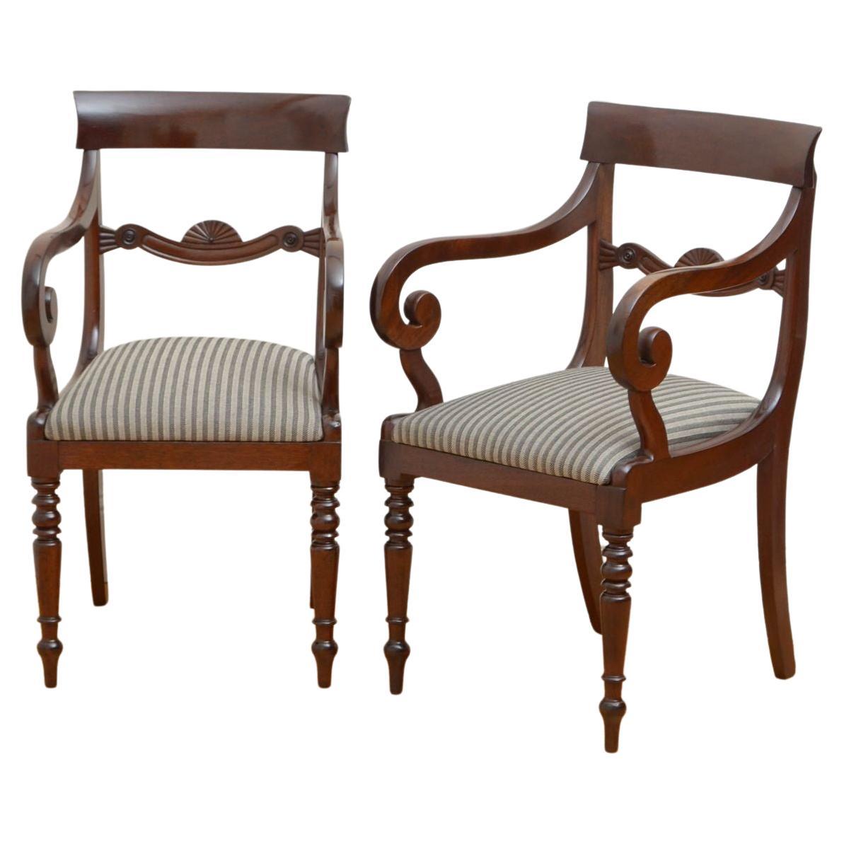 Pair of Fine William IV Carver Chairs in Mahogany