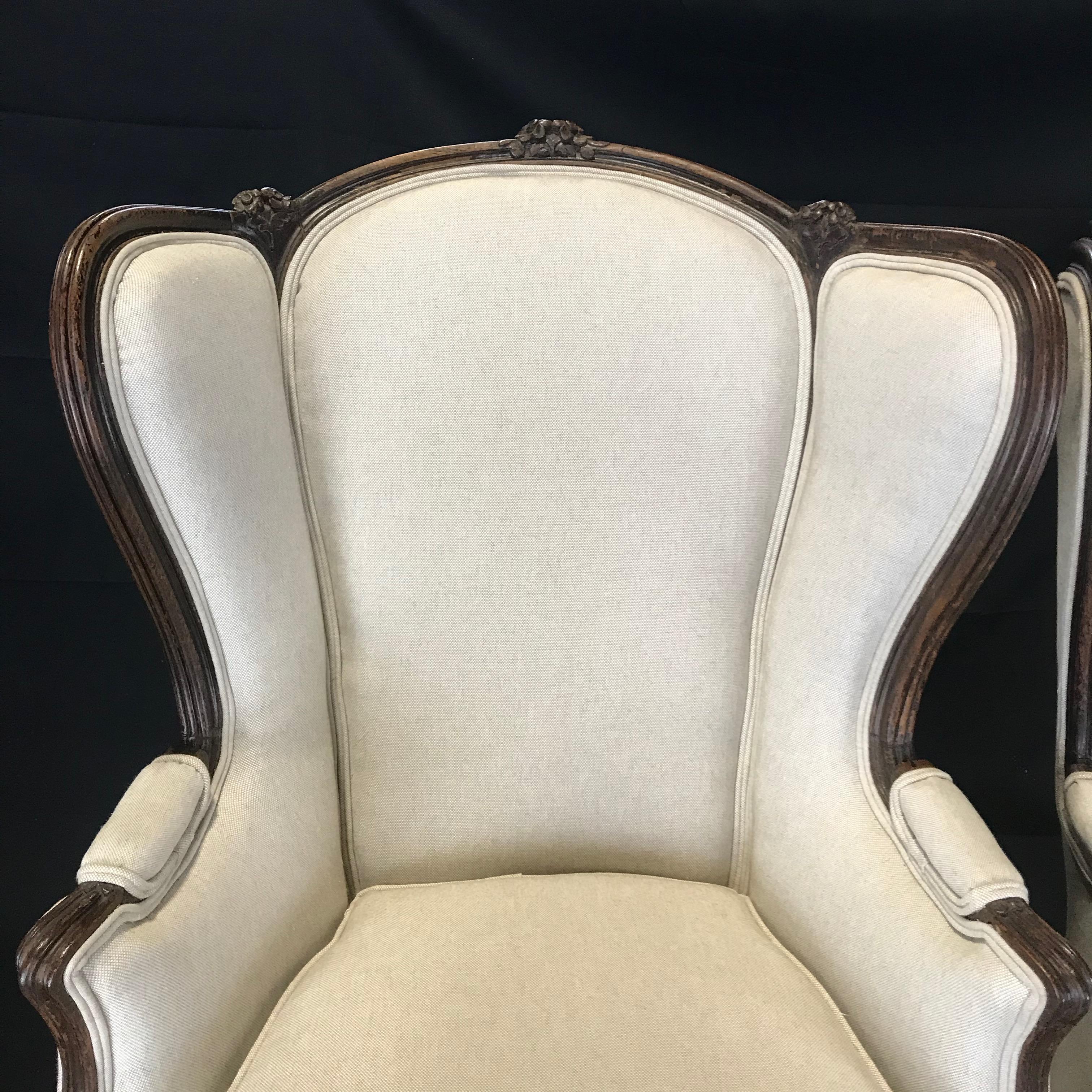 Pair of Finely Carved 19th Century French Louis XV Wing Armchairs In Good Condition In Hopewell, NJ