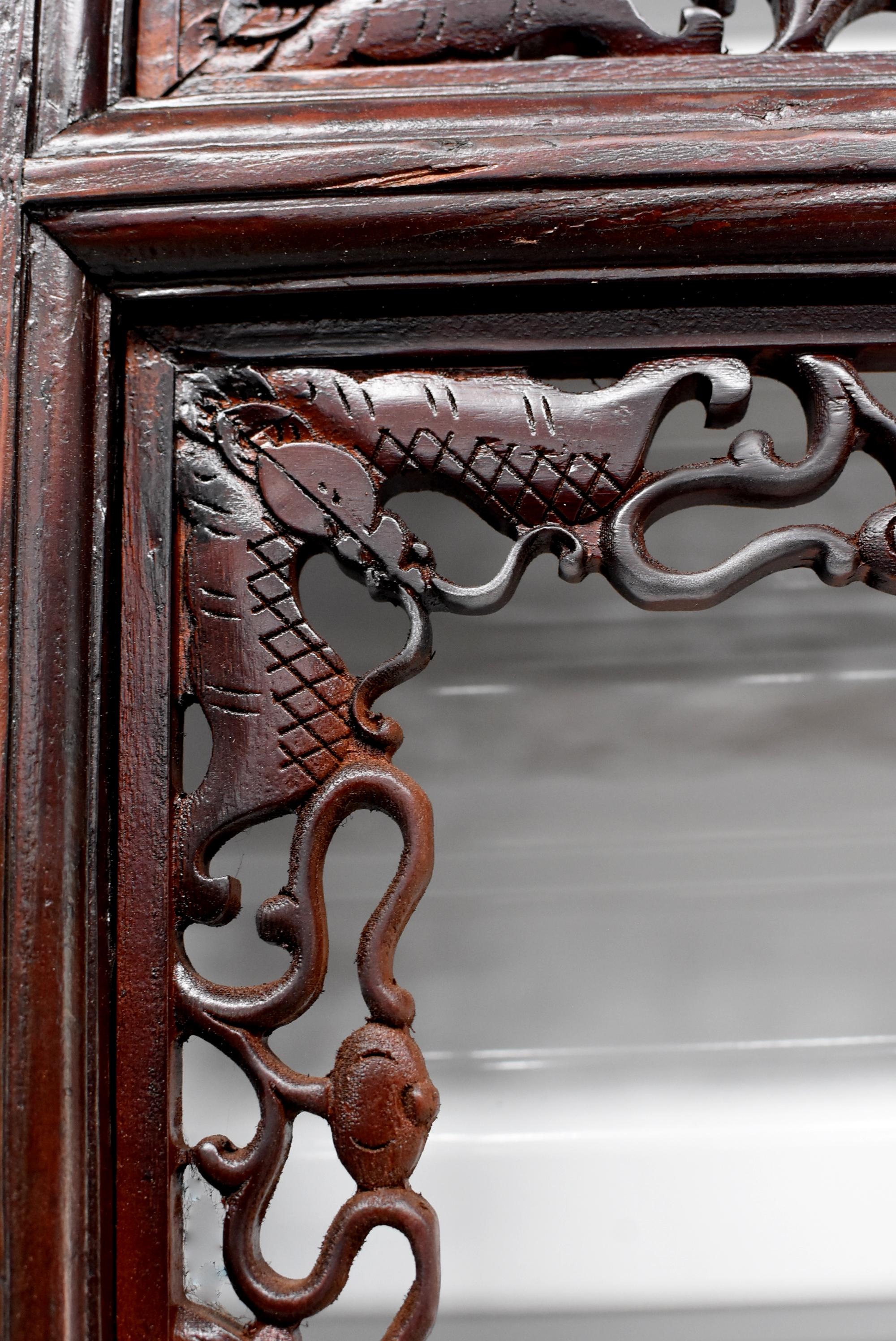 Paar fein geschnitzte antike chinesische Raumteiler, Kürbisse und Schmetterlinge im Angebot 4
