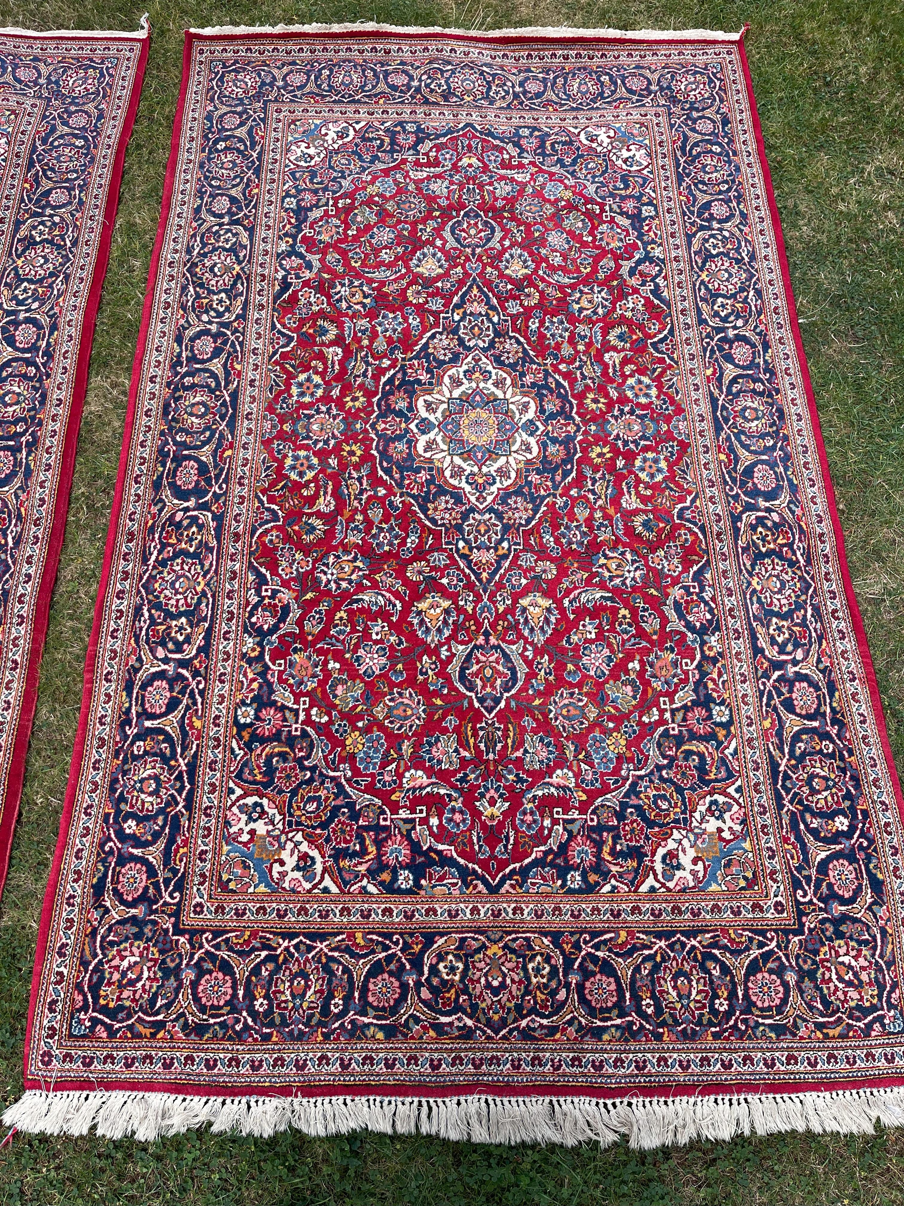 Mid-20th Century Pair of finely knotted wool Persian Kashan rugs For Sale