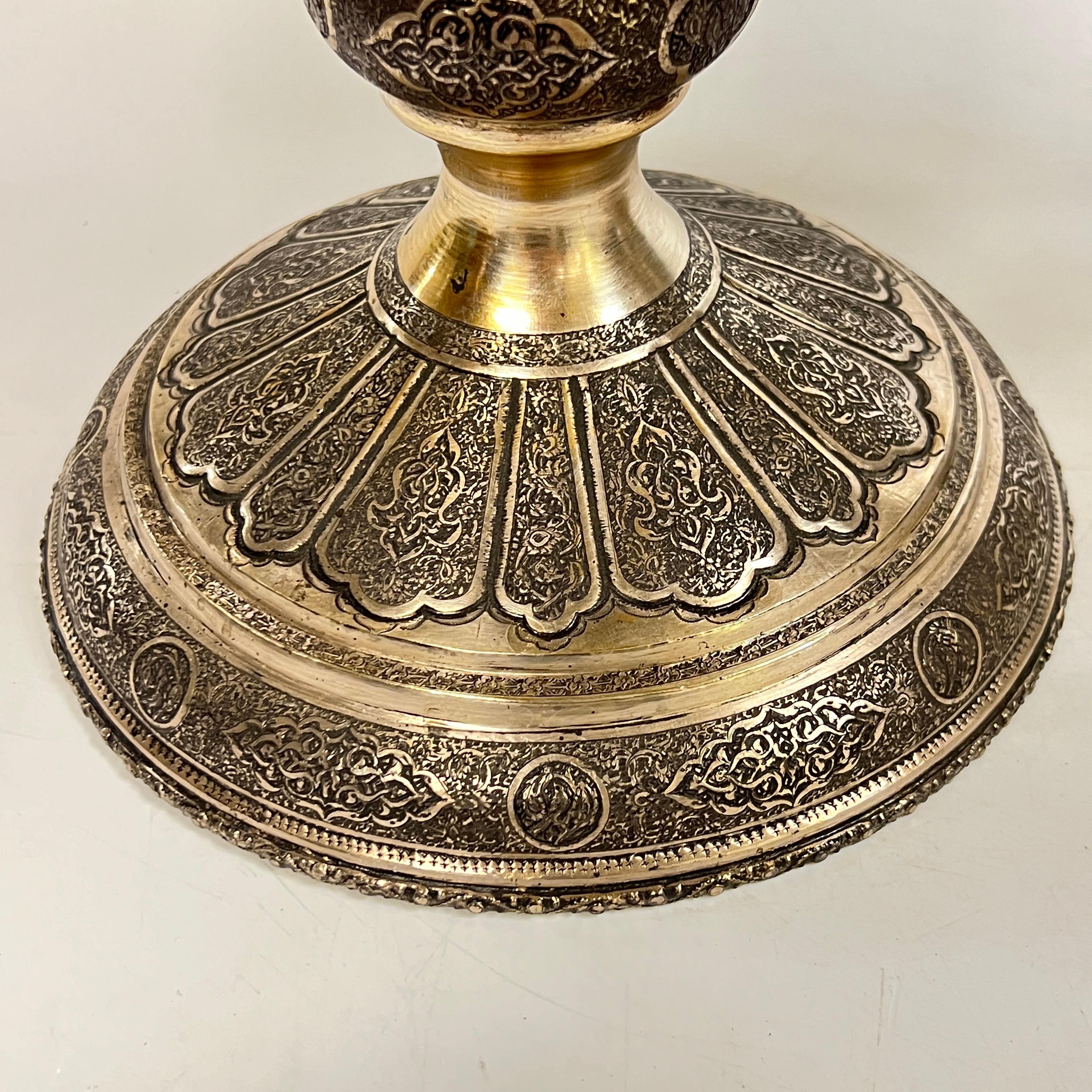Coppia di qualità eccellente  Portacandele persiani monumentali in argento / lusters in vendita 4