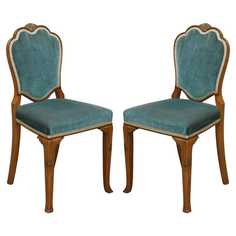 Pair of Finest Quality Waring and Gillows Side Bedroom Chairs Part of Large Suite For Sale at