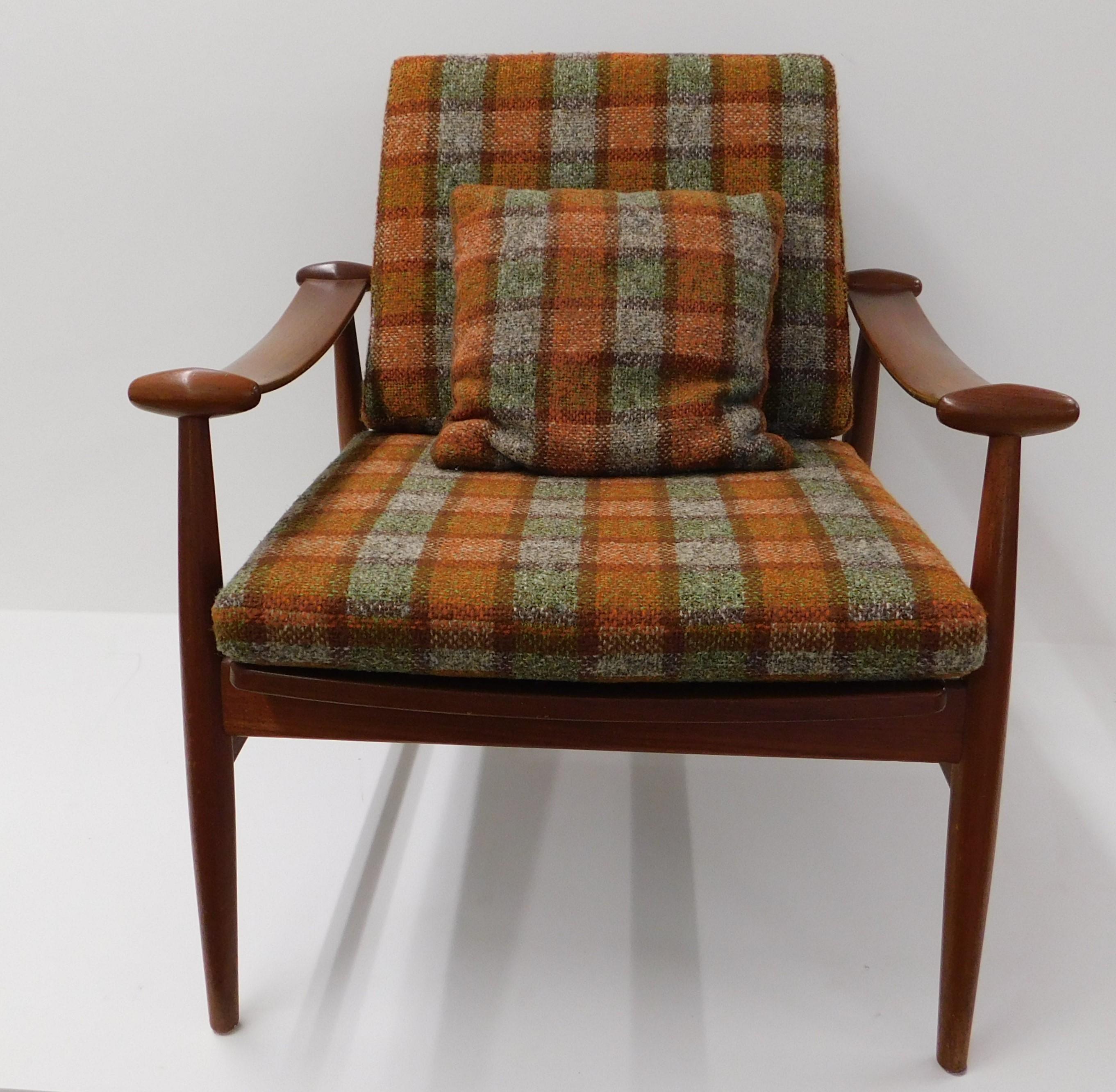 Mid-20th Century Pair of Finn Juhl 1953 Spade Teak Lounge Chair by France & Daverkosen Denmark