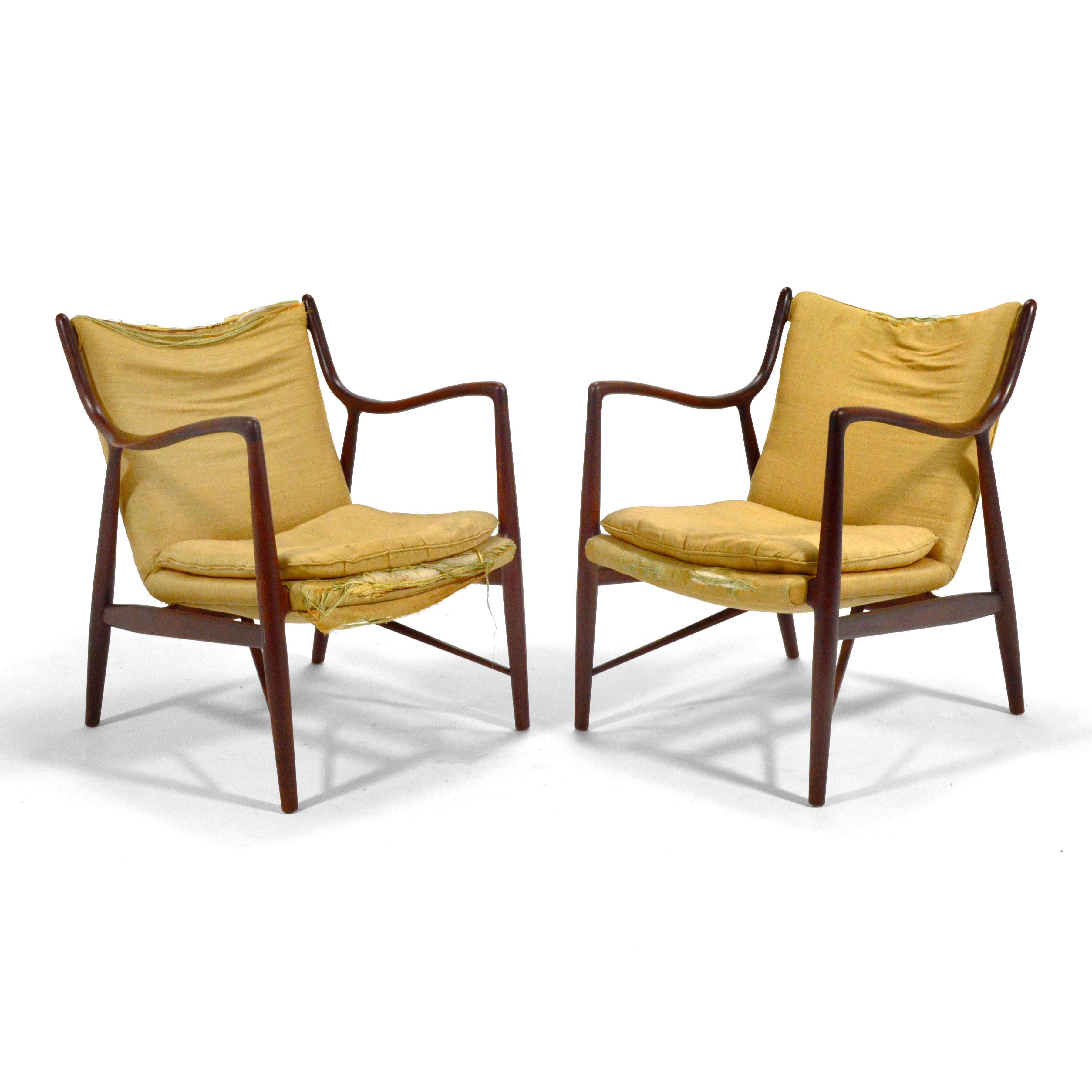 Once described as the most beautiful chair in the world, the number 45 chair is certainly one of Finn Juhl's most important designs. Acknowledged as the father of Danish modern design, the architect worked closely with cabinetmaker Niels Vodder to