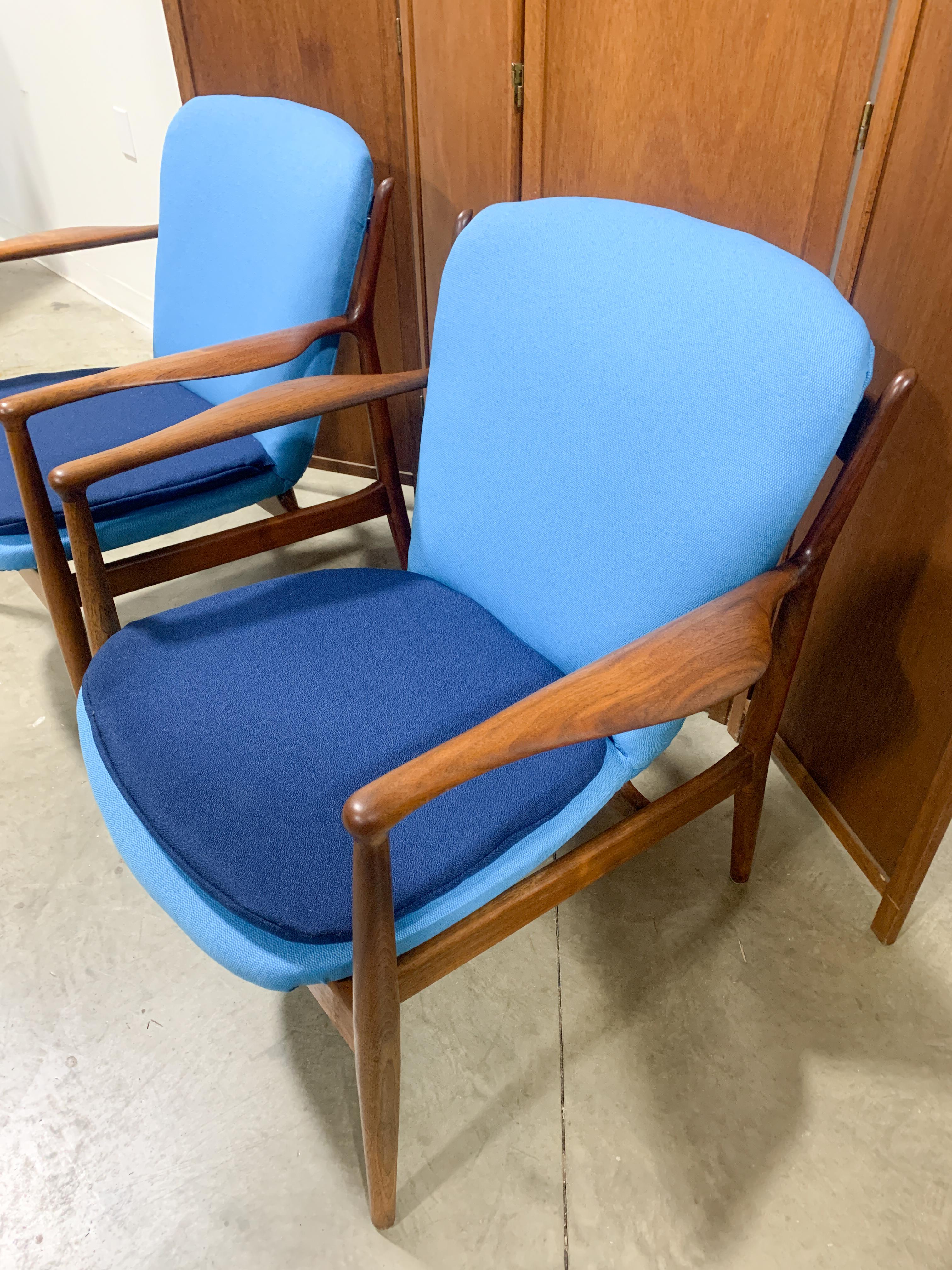 Pair of Finn Juhl Delegate Chairs by Baker Furniture 6