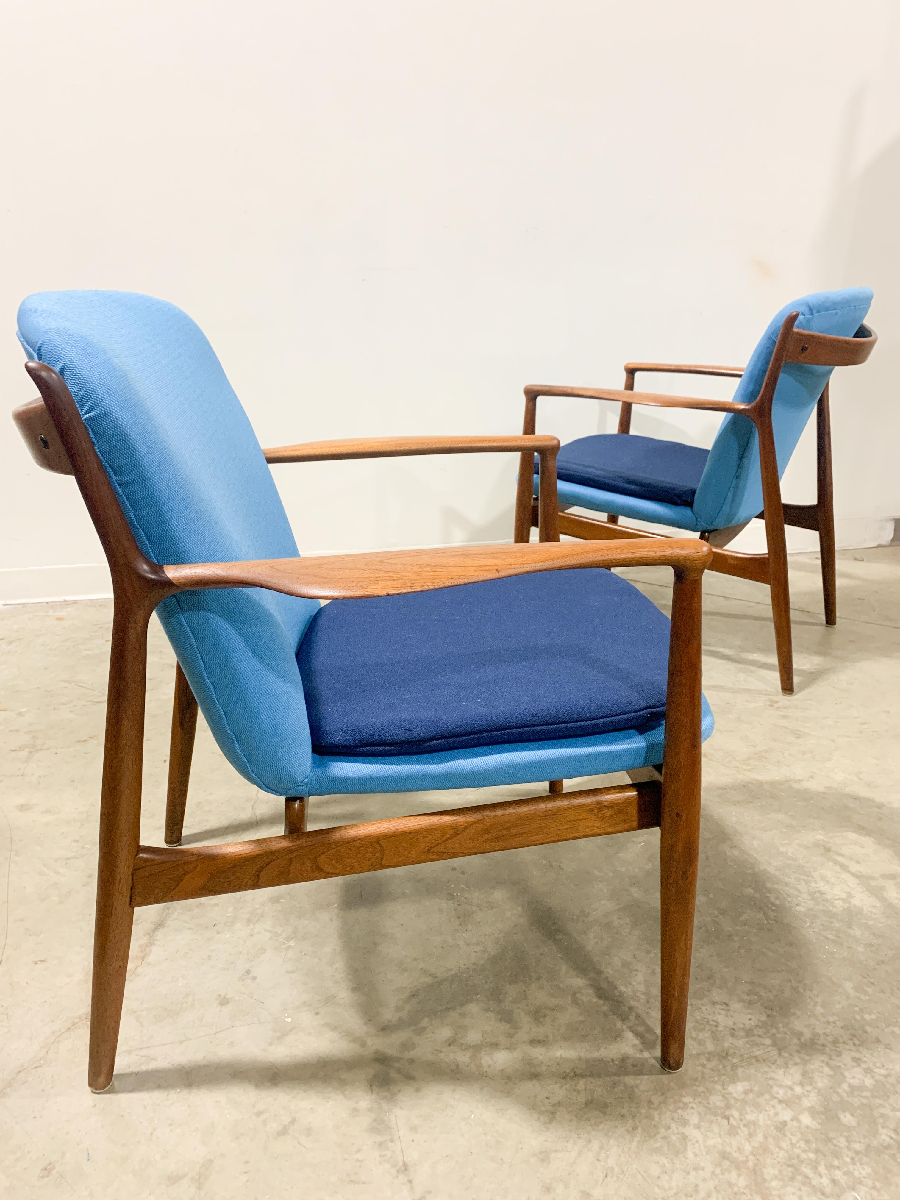 Mid-Century Modern Pair of Finn Juhl Delegate Chairs by Baker Furniture