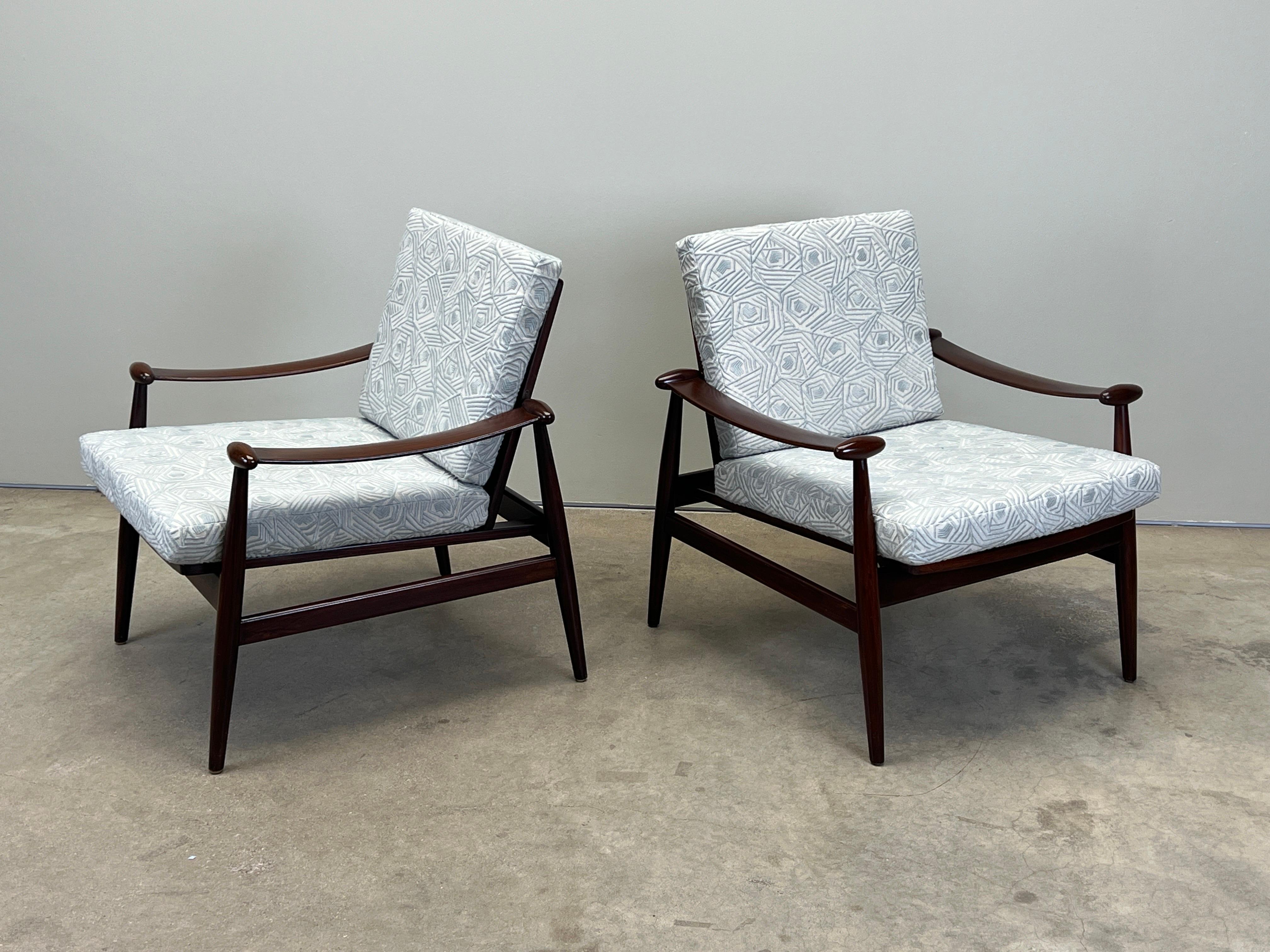 Teak Pair of Finn Juhl FD 133 