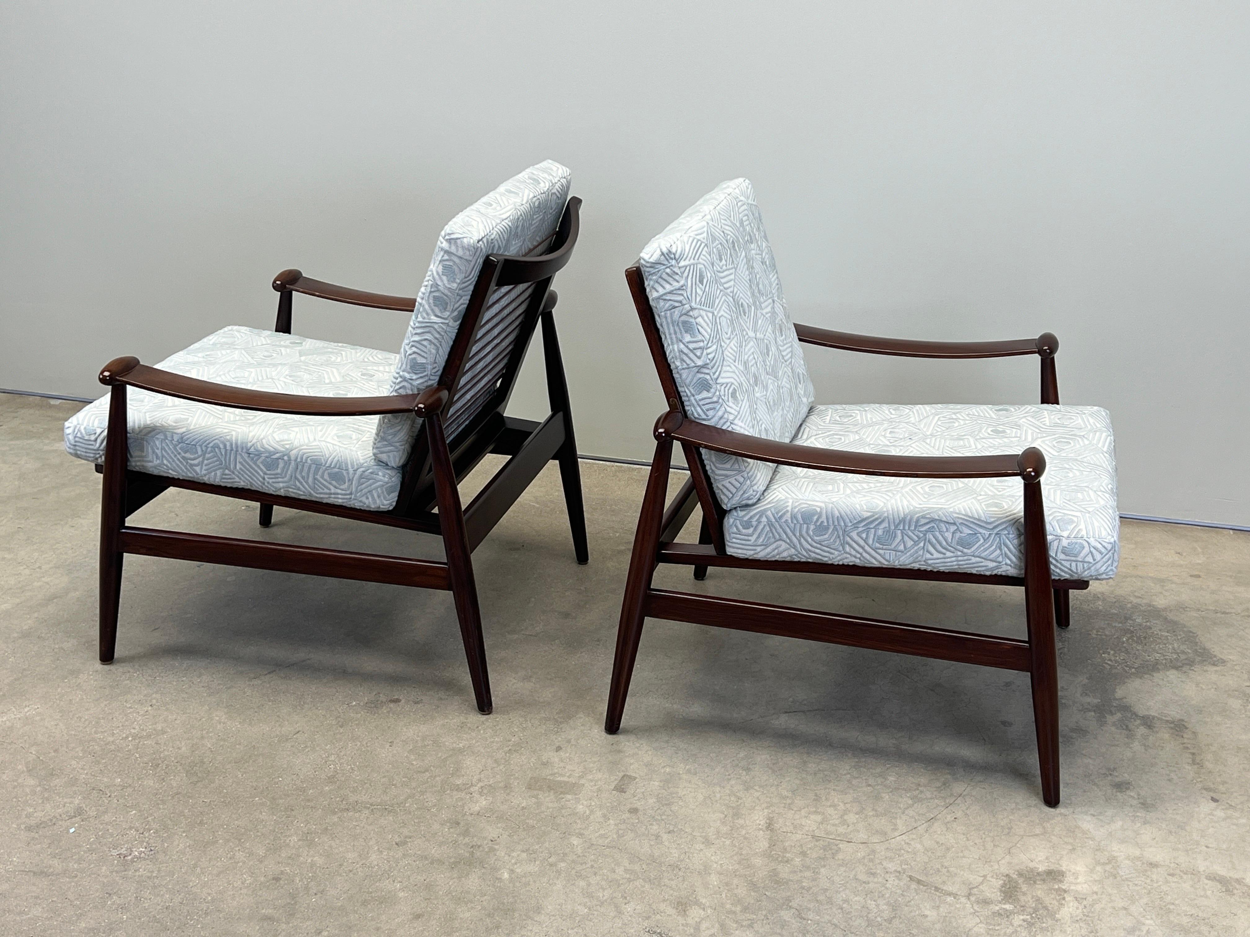 Pair of Finn Juhl FD 133 