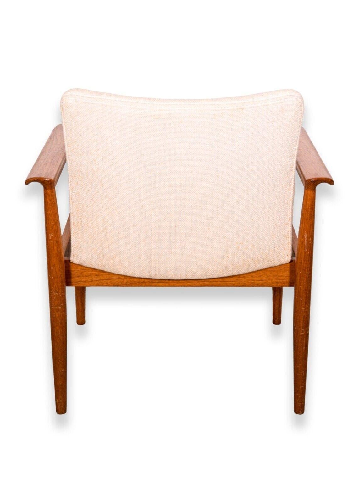 Danois Paire de fauteuils en teck Finn Juhl pour France & Son Denmark Diplomat Model 209 années 60 en vente