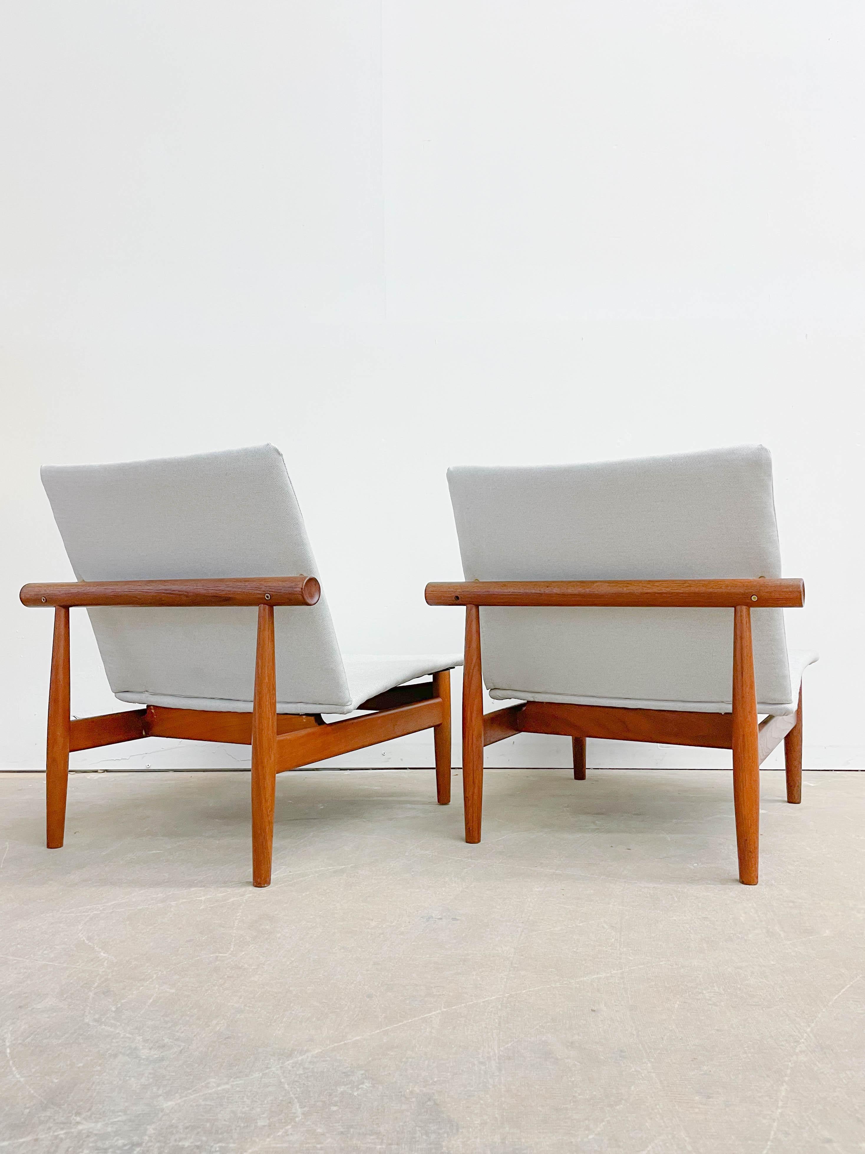 Danish Pair of Finn Juhl Japan Chairs in Teak