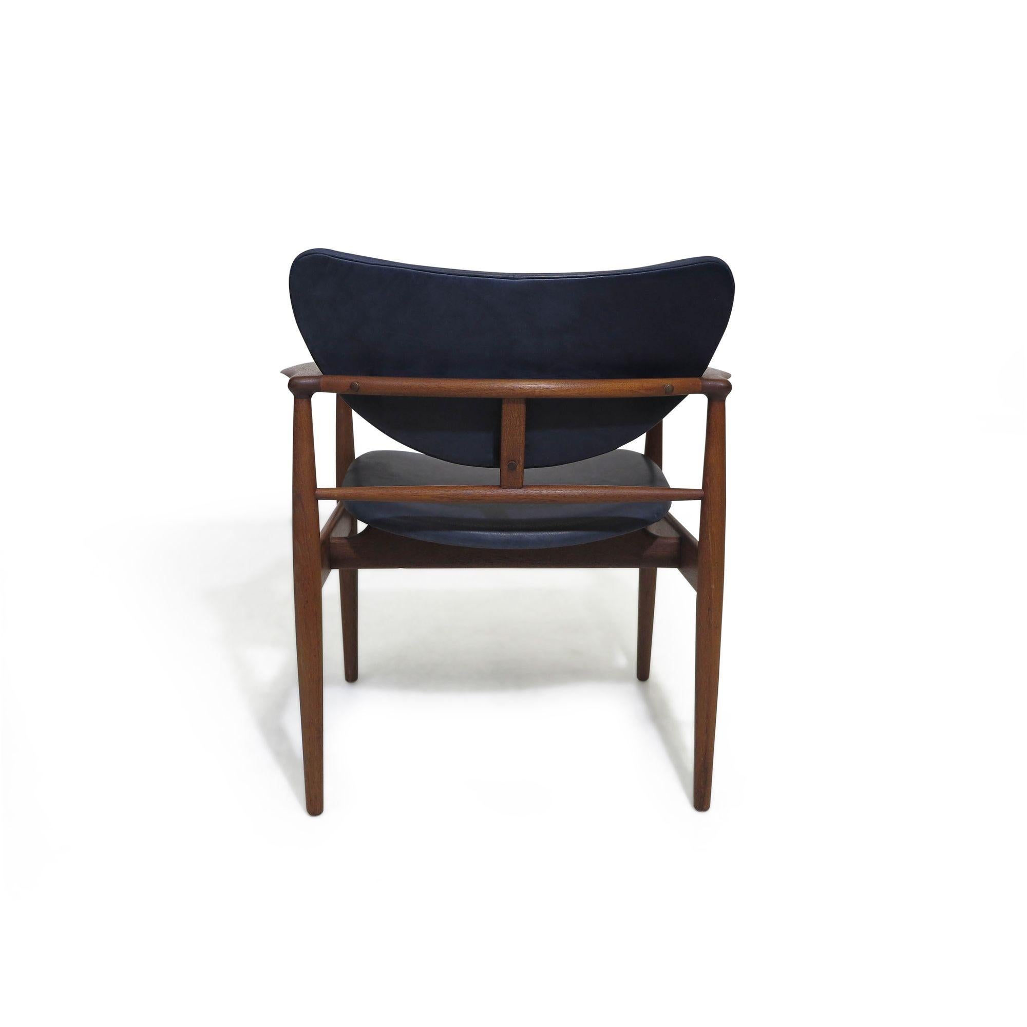 Pair of Finn Juhl Nv 48 Chair Blue Leather In Excellent Condition In Oakland, CA