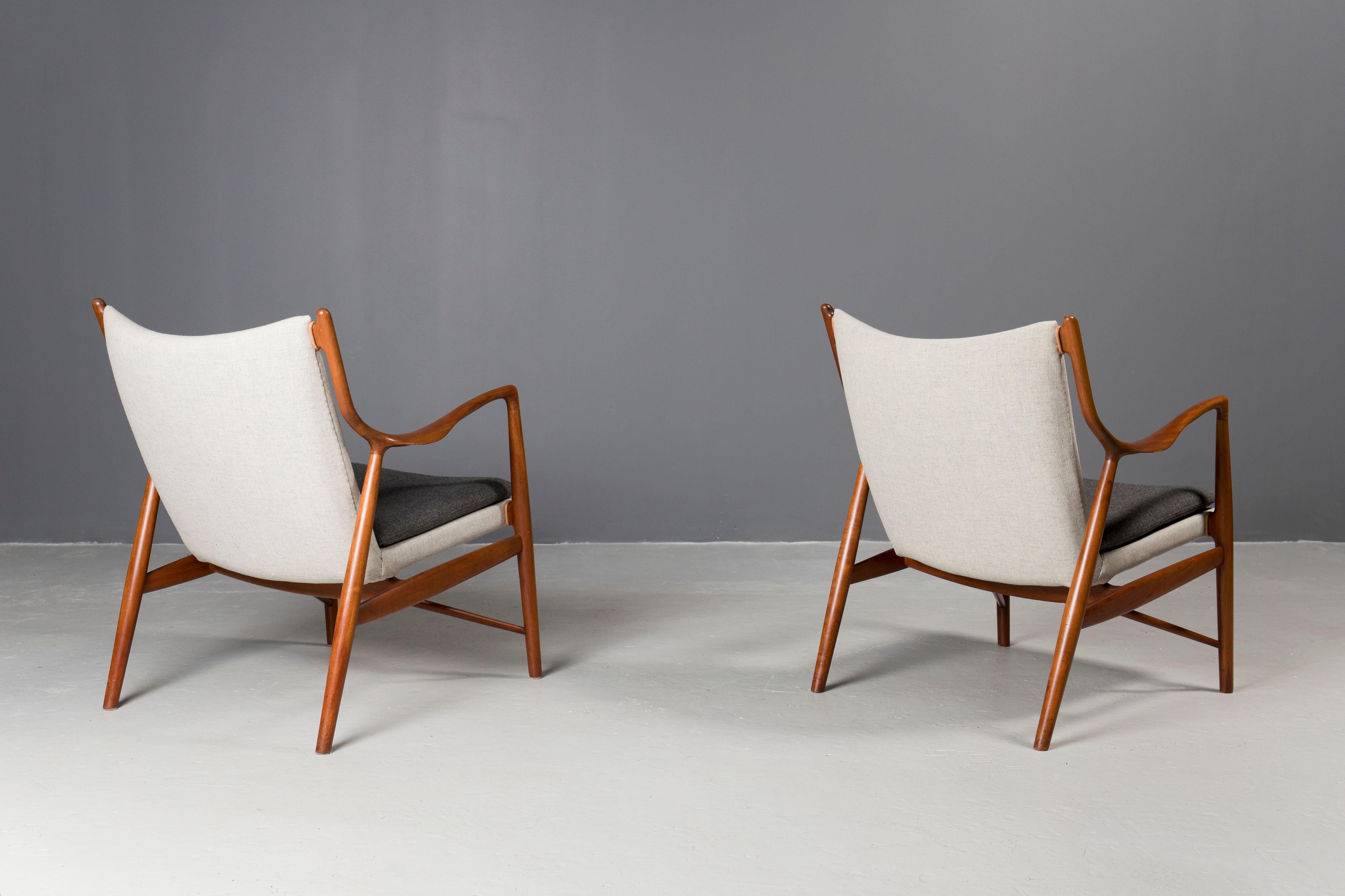 Scandinavian Modern Pair of Finn Juhl, NV45 Chairs in Teak For Sale