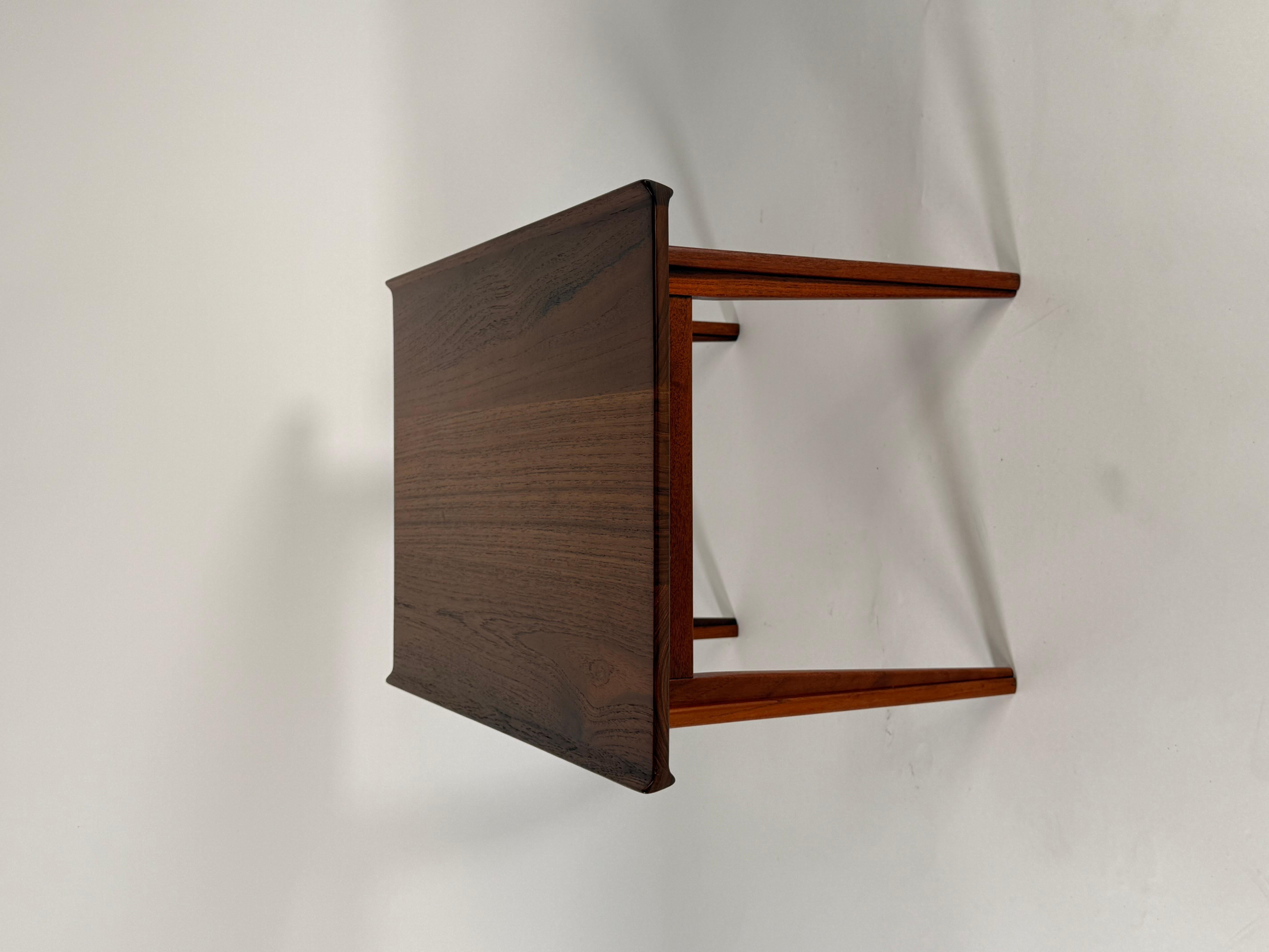 Pair of Finn Juhl Solid Teak Side Tables for France & Søn Denmark, 1950s For Sale 3