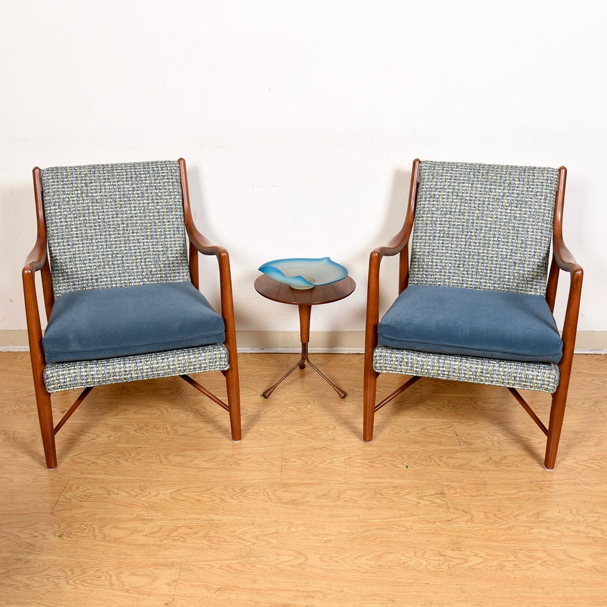 Mid-Century Modern Pair of Finn Juhl Style Lounge Chairs