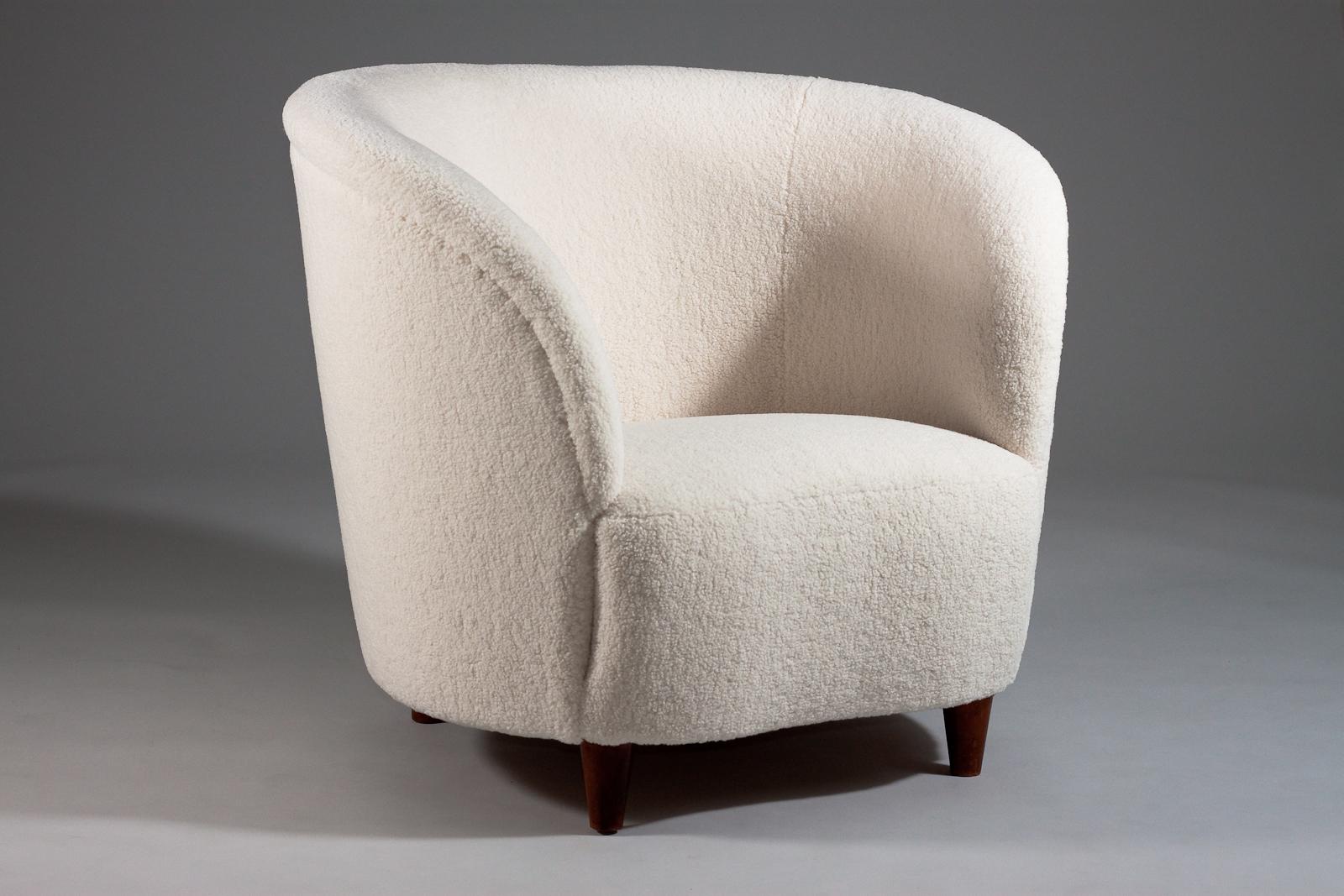 Scandinavian Modern Elna Kiljander, Pair of Finnish 1930s Modernist Lounge Chairs