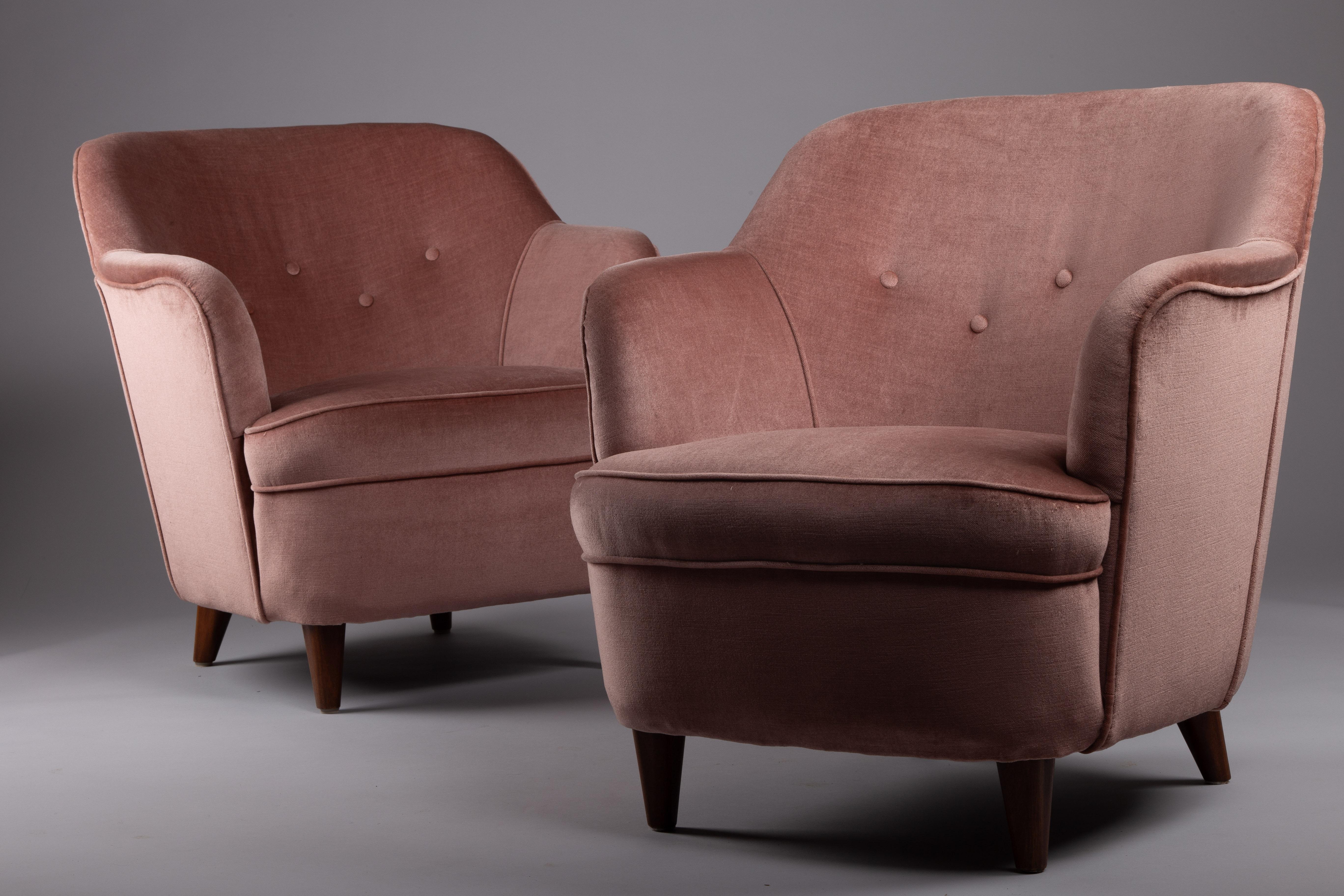 Paire de chaises longues finlandaises des années 1950 par Oy Paul Boman Ab Bon état - En vente à Turku, Varsinais-Suomi