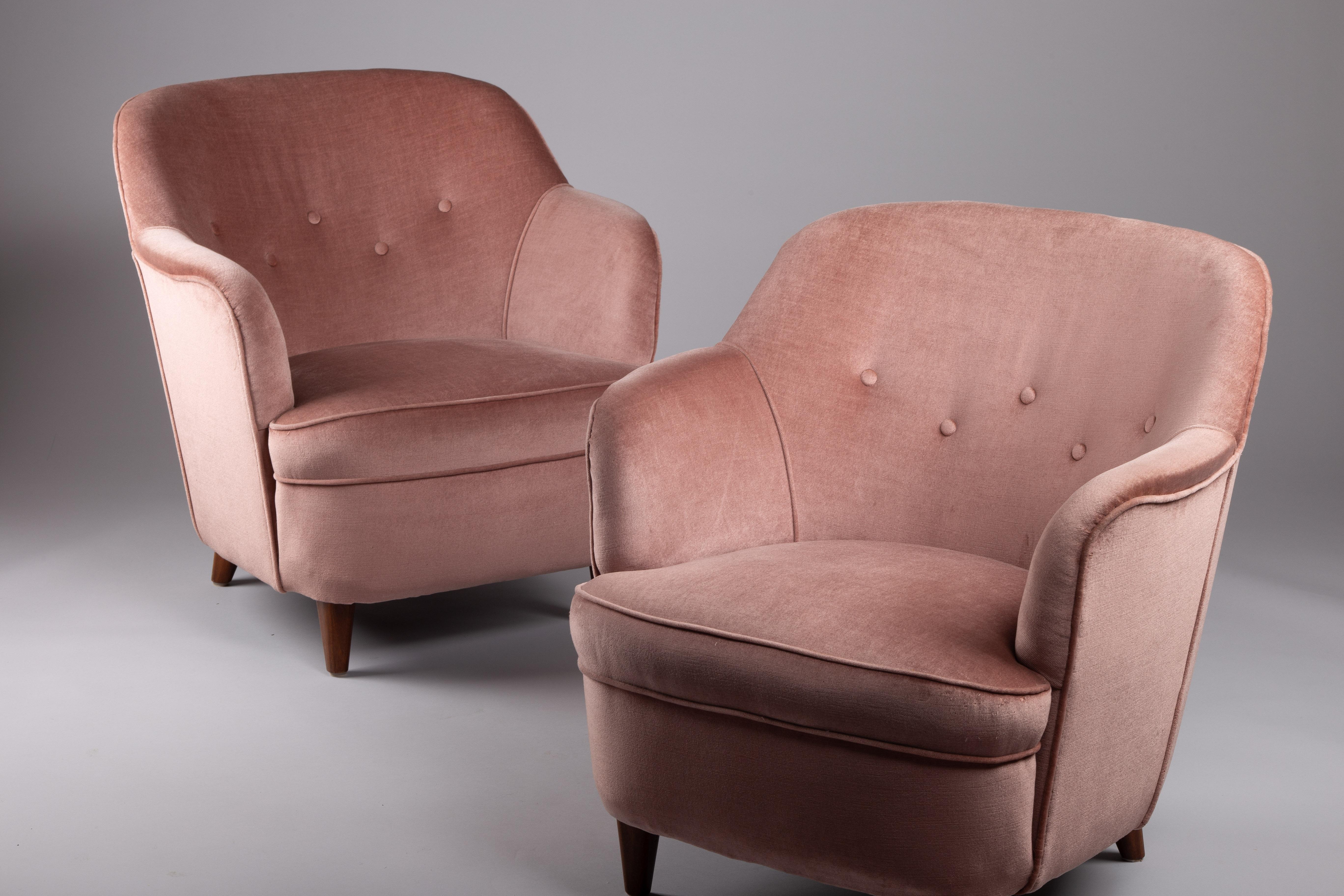Milieu du XXe siècle Paire de chaises longues finlandaises des années 1950 par Oy Paul Boman Ab en vente