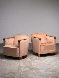 Pair of Finnish Art Deco Model “Continent” Lounge Chairs by Asko, 1930s