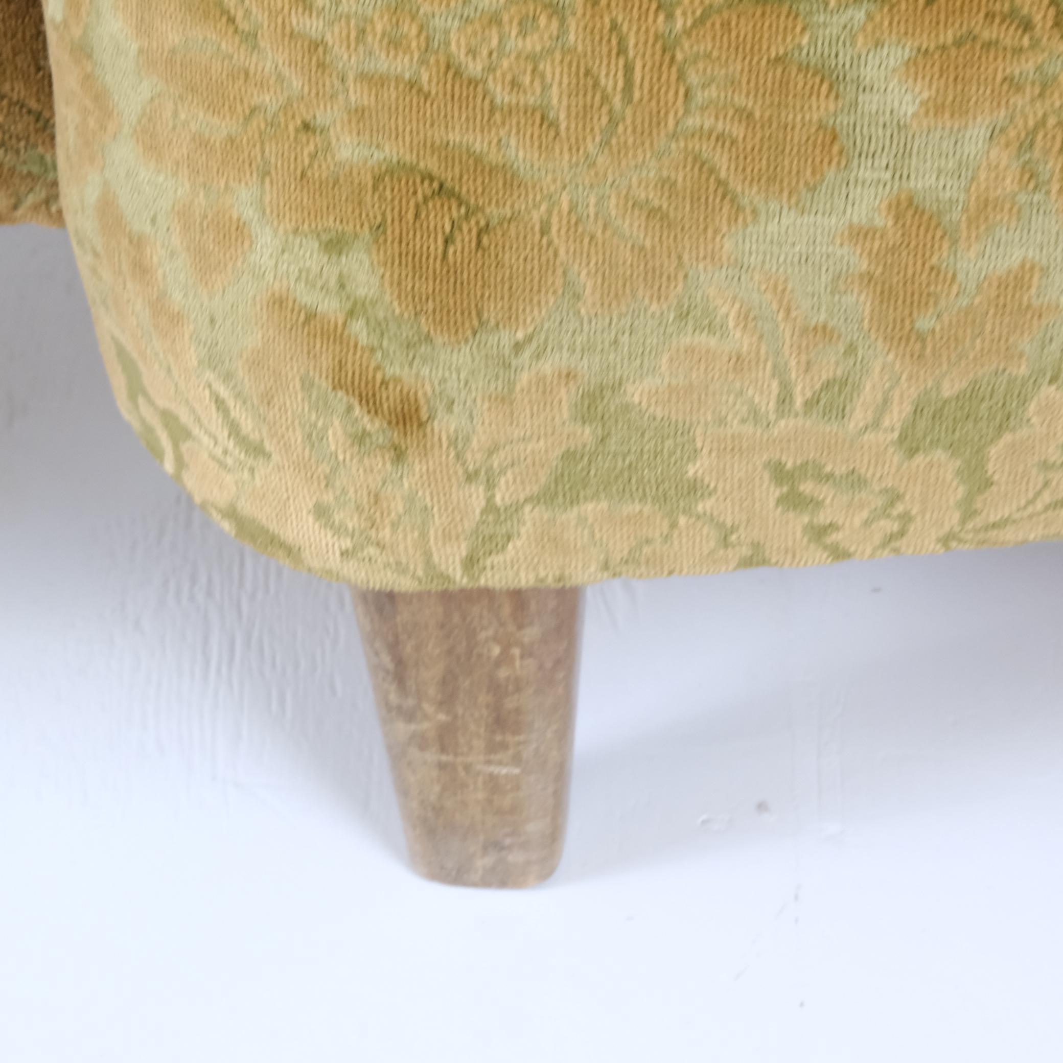 Pareja de sillones curvos de diseño finlandés, Attr. Paul Boman Circa años 40 en venta 2
