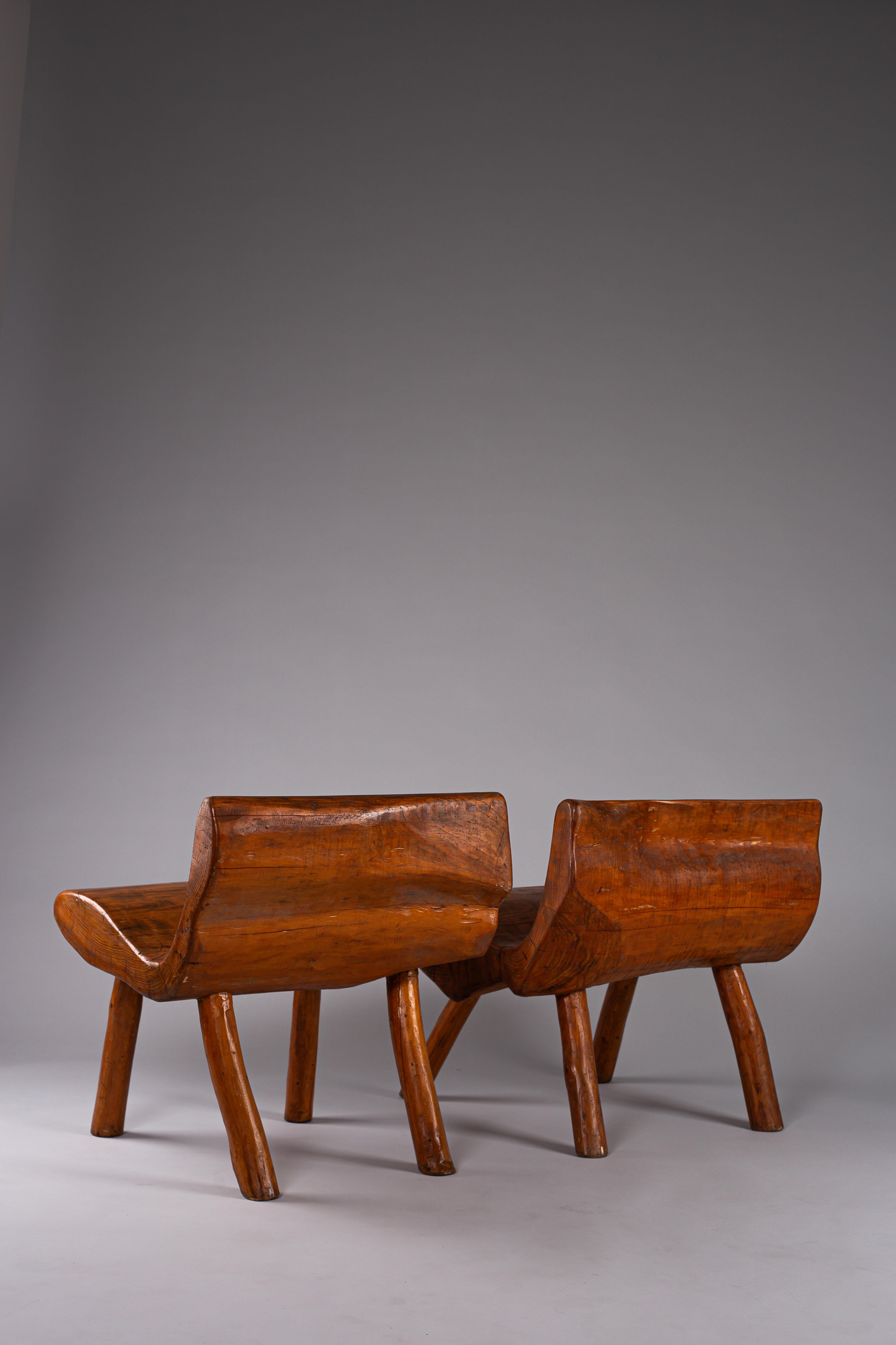 Pine Pair of Finnish early 20th century brutalist hand carved pine chairs For Sale