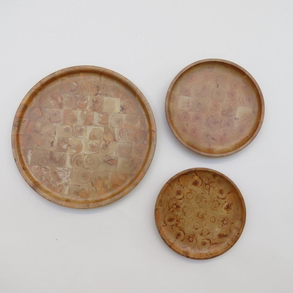 Pair of Finnish Hand Produced Juniper Wooden Block Tray Plates, 1970s, Finland 5