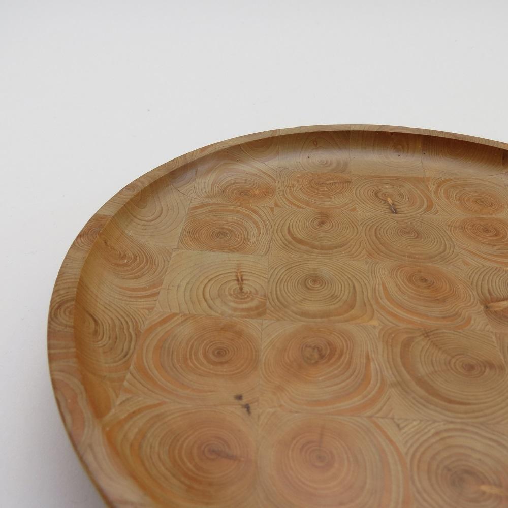 Mid-Century Modern Pair of Finnish Hand Produced Juniper Wooden Block Tray Plates, 1970s, Finland