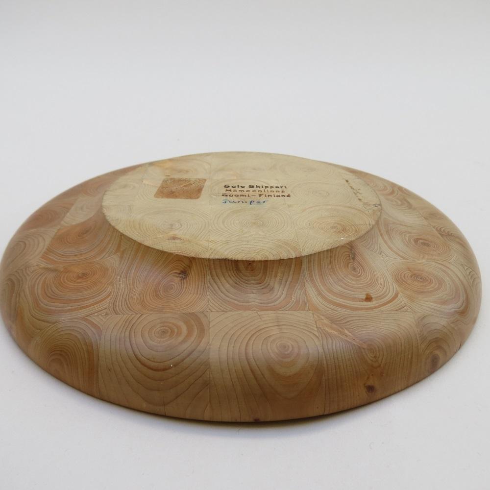Pair of Finnish Hand Produced Juniper Wooden Block Tray Plates, 1970s, Finland 3