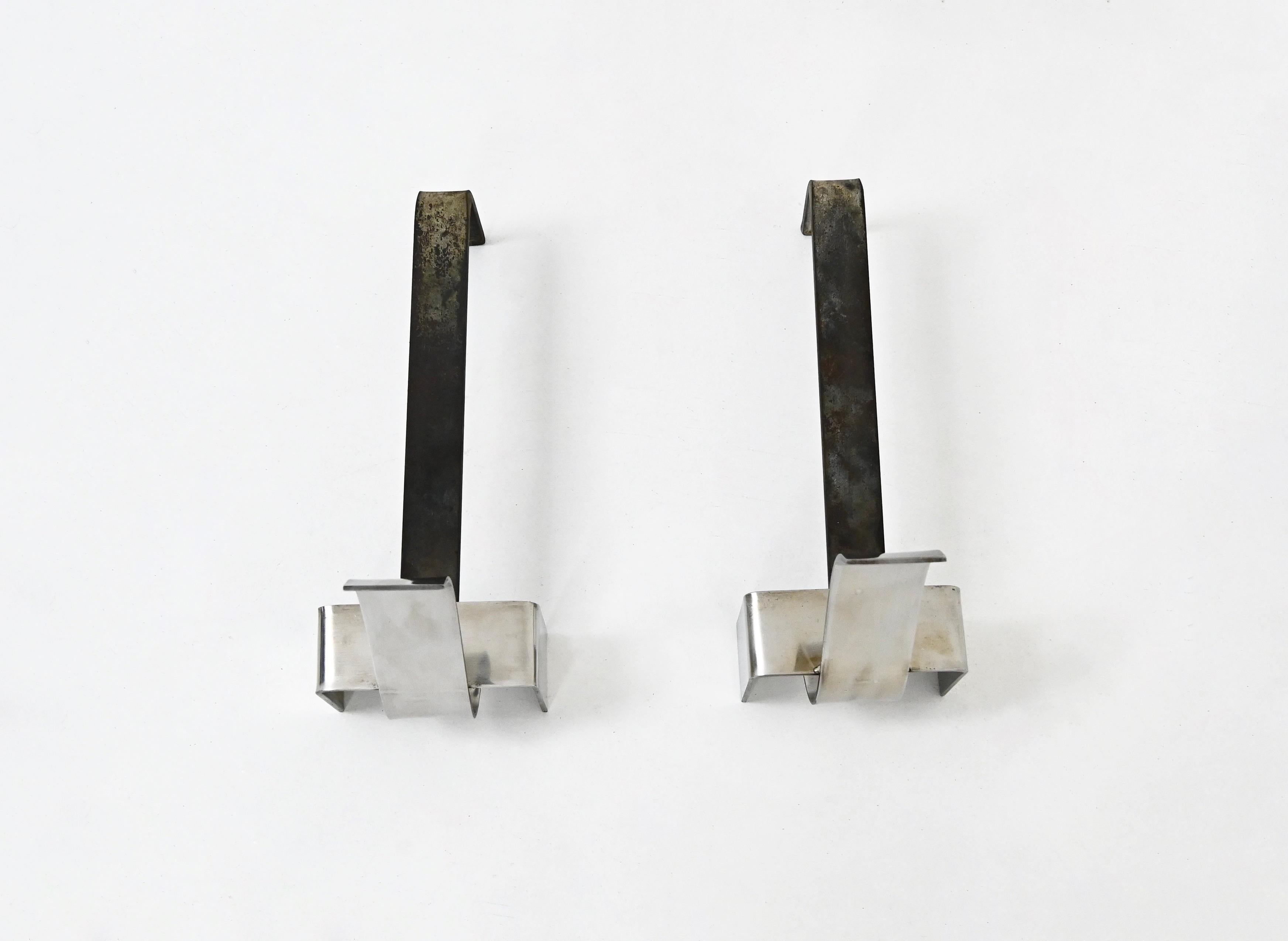 Metallo Coppia di candelabri per caminetto, anni '70 in vendita