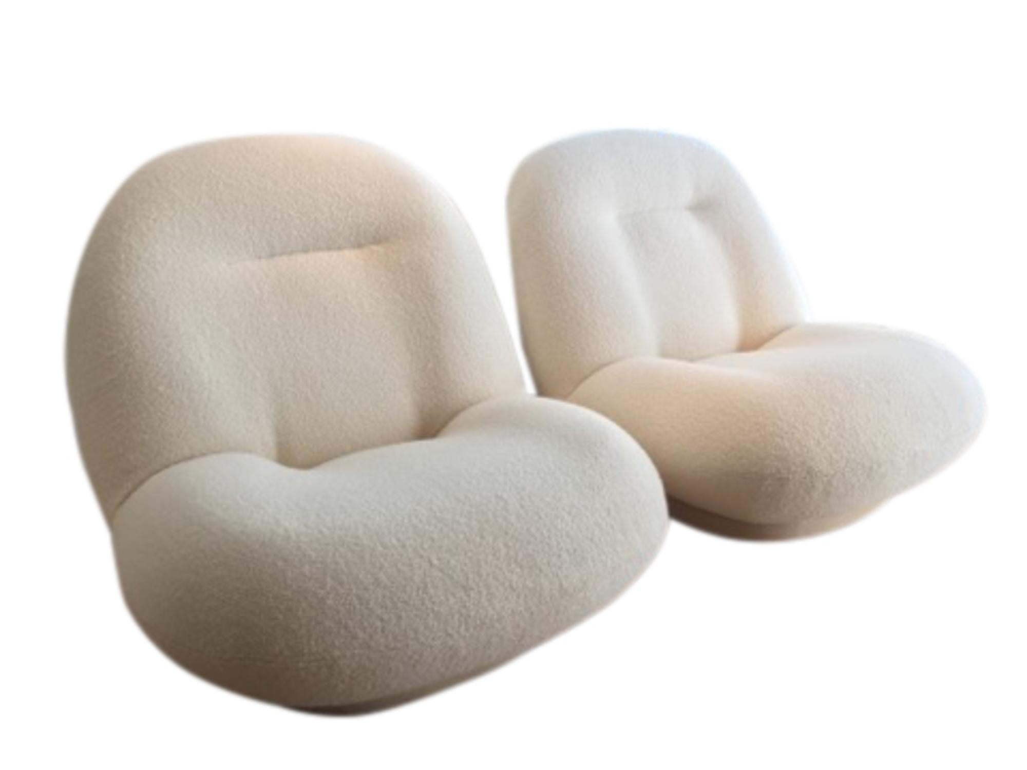 Pair of fireside chairs Pasha by Pierre Paulin from 1972
model Pasha
high back
1972 international furniture edition with its original sticker label
 Judith fabric by Pierre Frey.